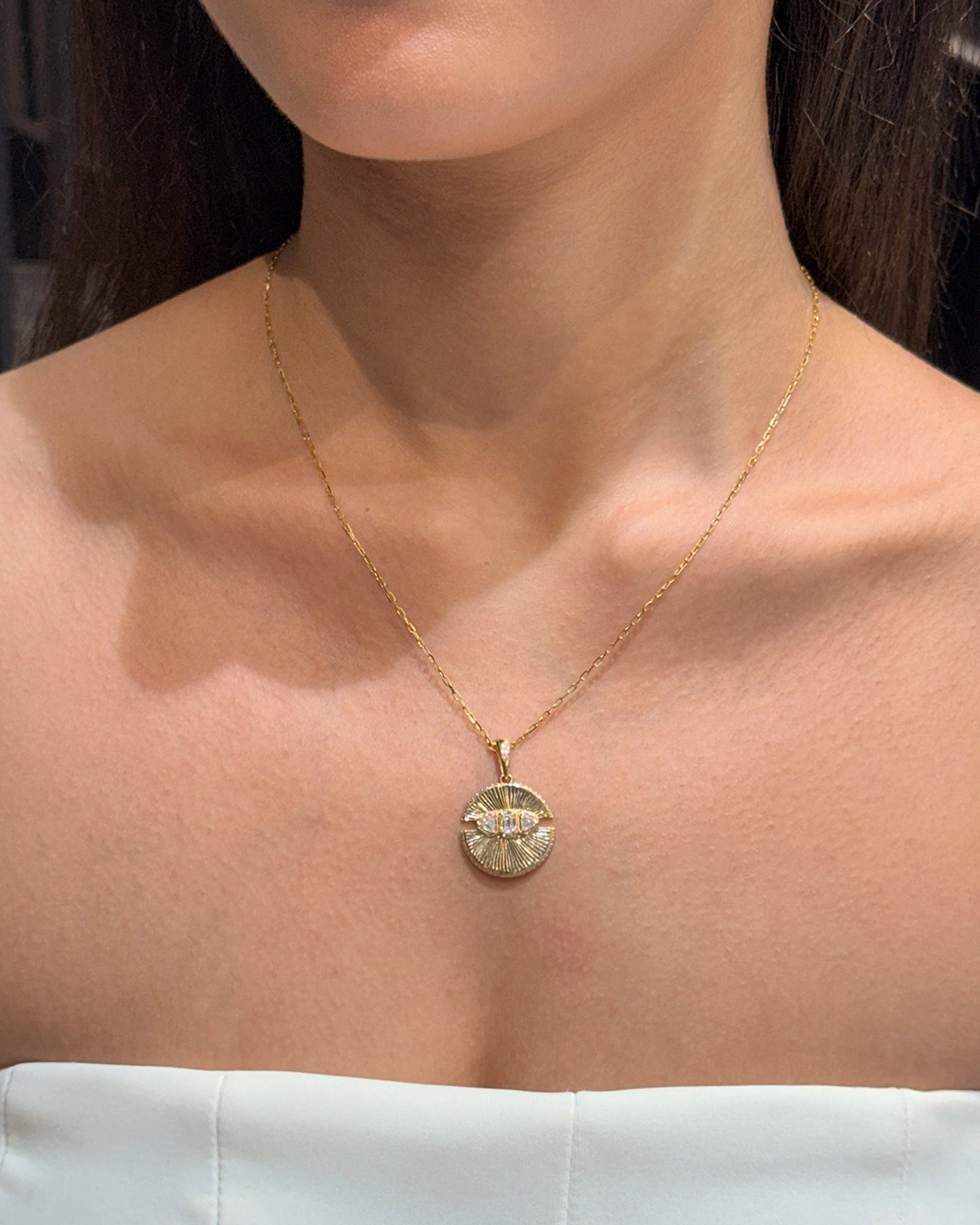 Pause Coin Pendant | AMARIS JEWELS | Fine Jewelry