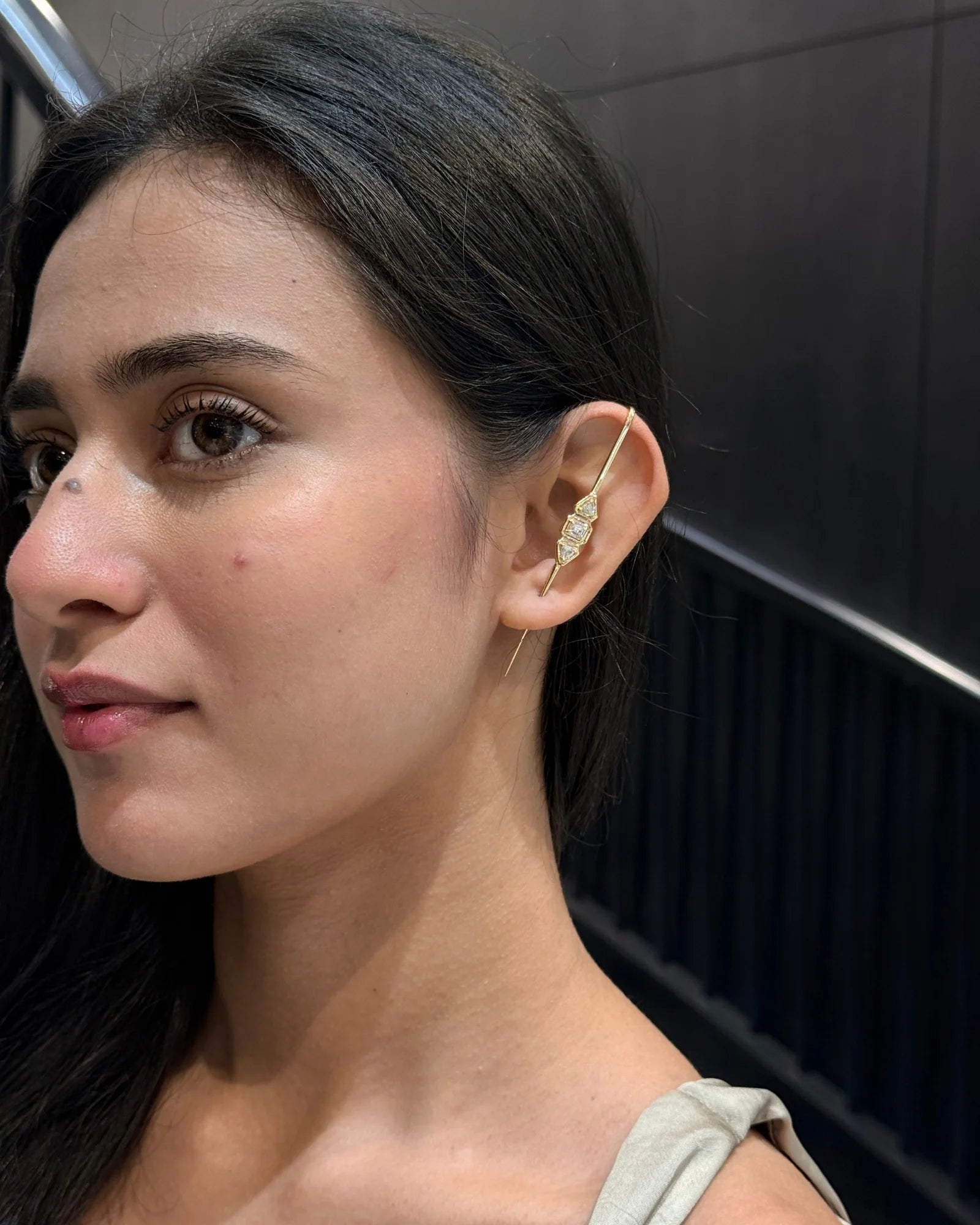 Pause Ear Bars | AMARIS JEWELS | Fine Jewelry