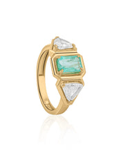 Pause Emerald Axis Ring | AMARIS JEWELS | Fine Jewelry