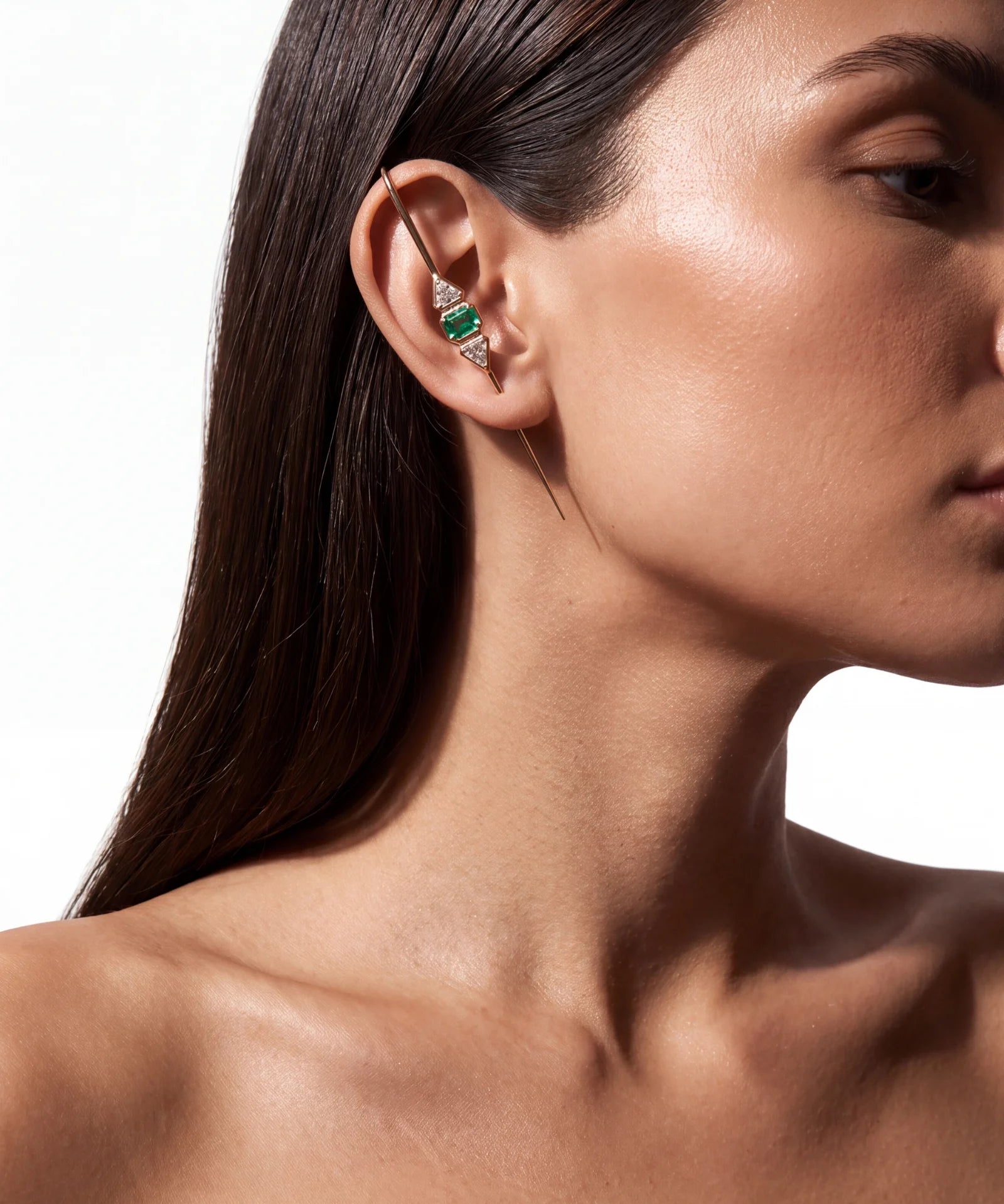 Pause Emerald Ear Bars | AMARIS JEWELS | Fine Jewelry