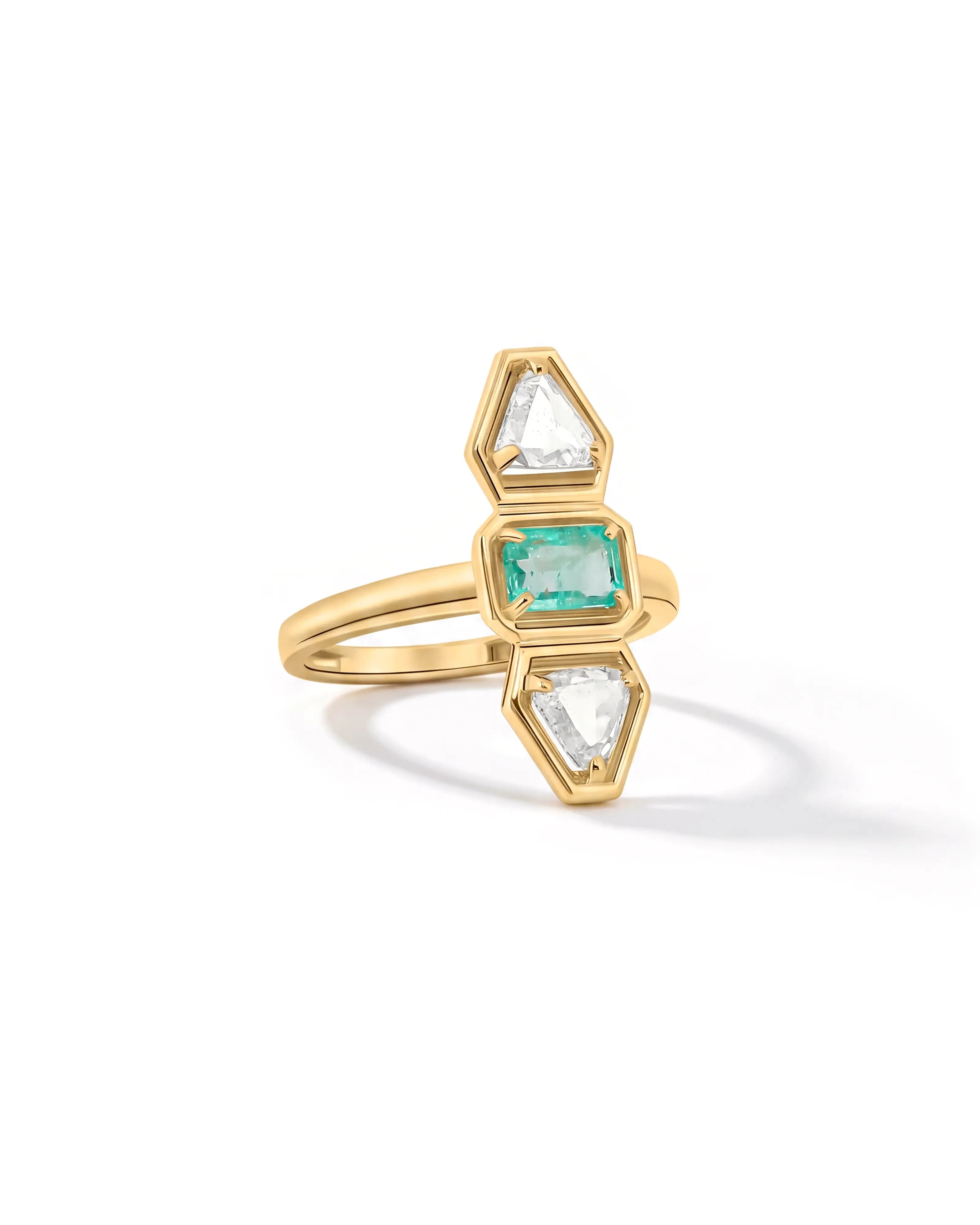 Pause Emerald Ring | AMARIS JEWELS | Fine Jewelry