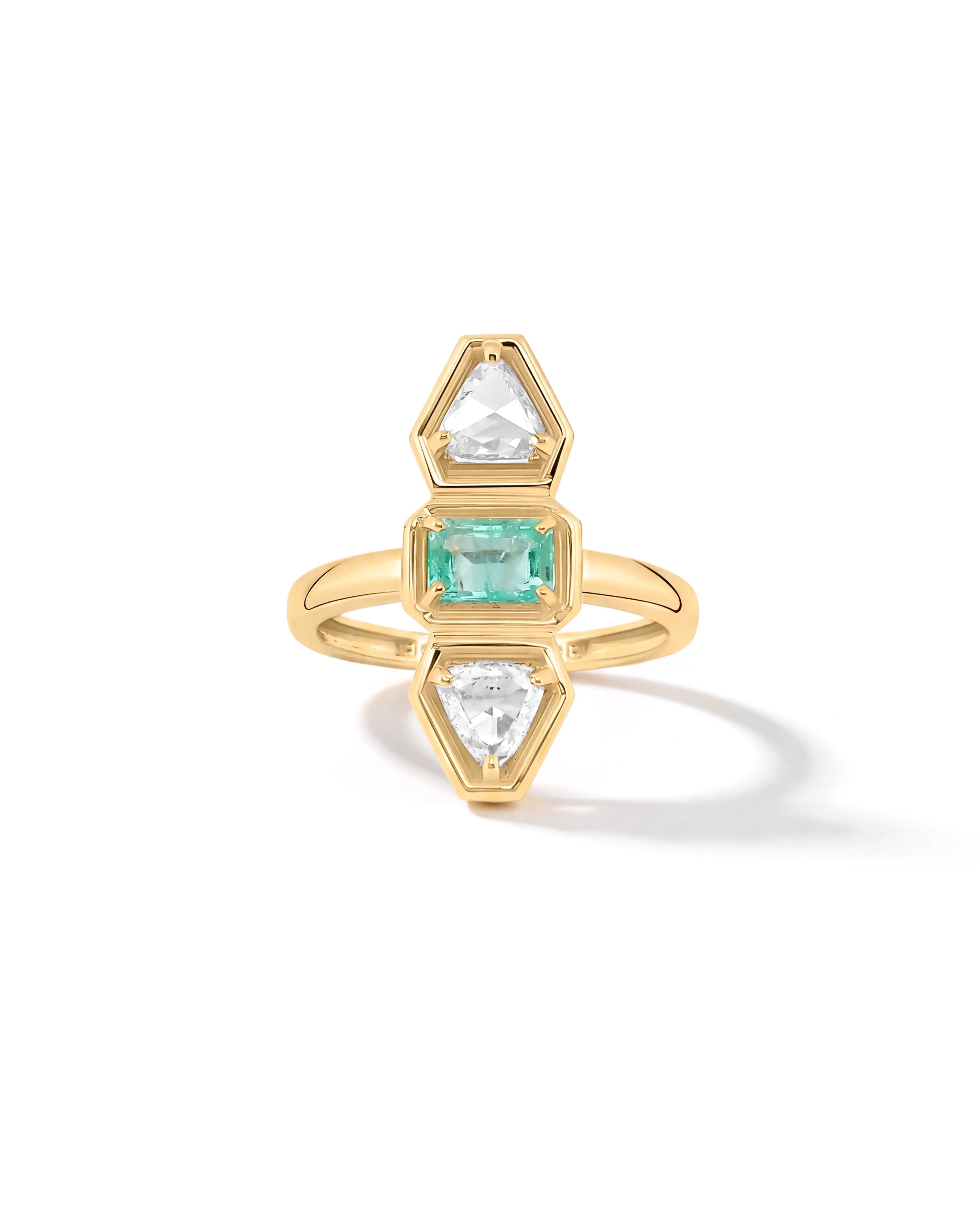 Pause Emerald Ring | AMARIS JEWELS | Fine Jewelry
