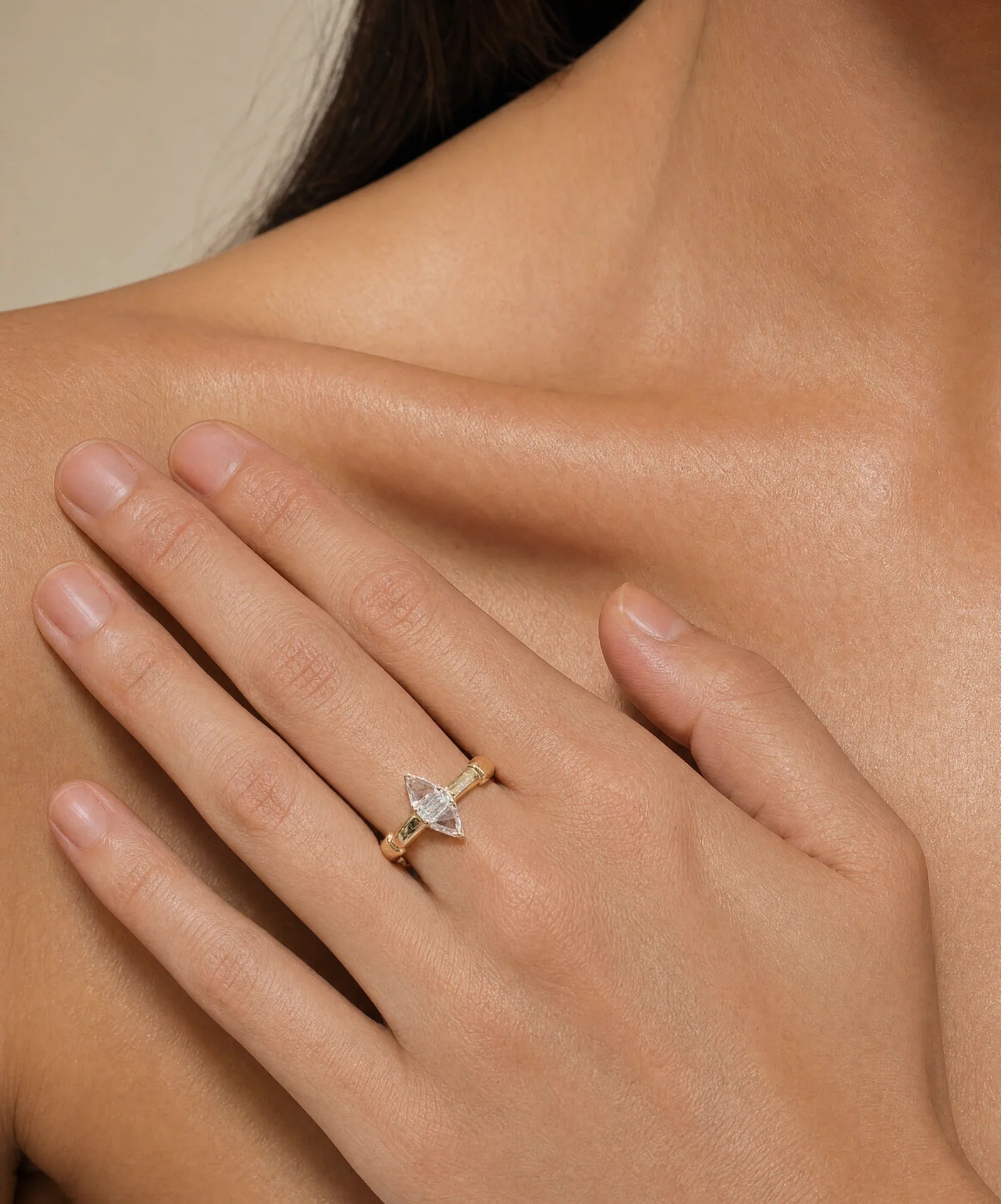 Pause Point Diamond Ring | AMARIS JEWELS | Fine Jewelry