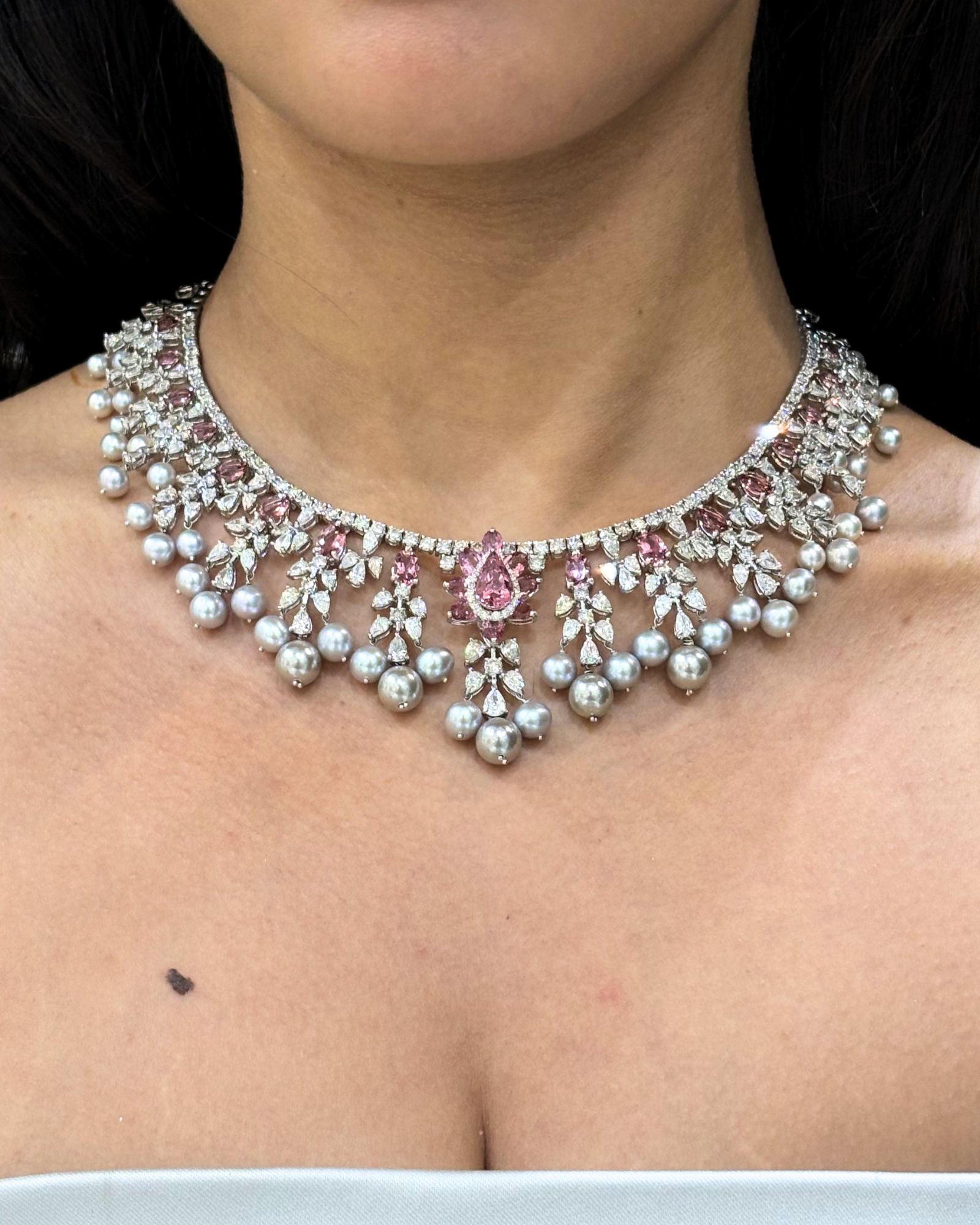 Pearl Crush Necklace | AMARIS JEWELS | Fine Jewelry 