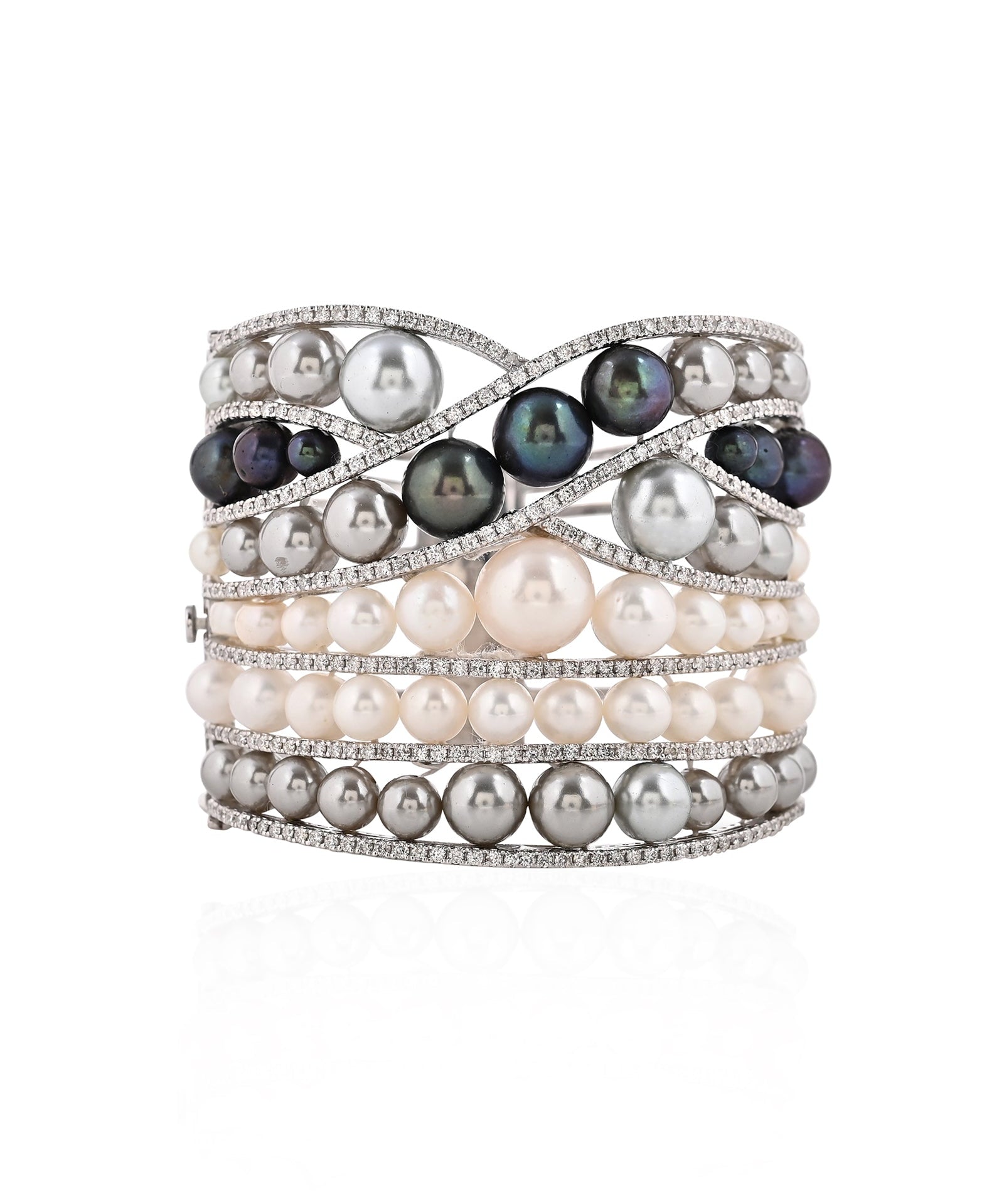Pearls Crossover Bracelet | AMARIS JEWELS | Fine Jewelry 