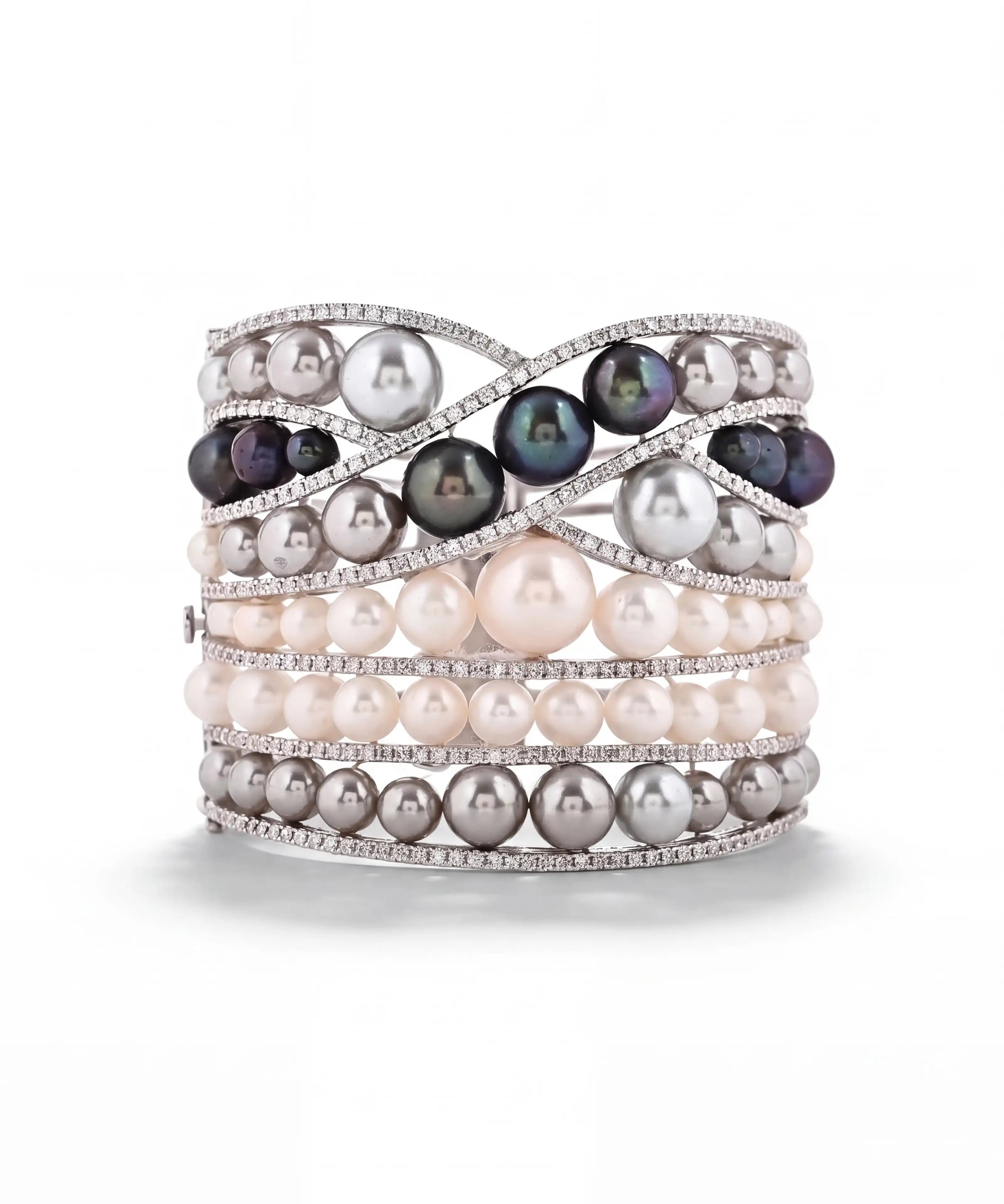 Pearls Crossover Bracelet | AMARIS JEWELS | Fine Jewelry