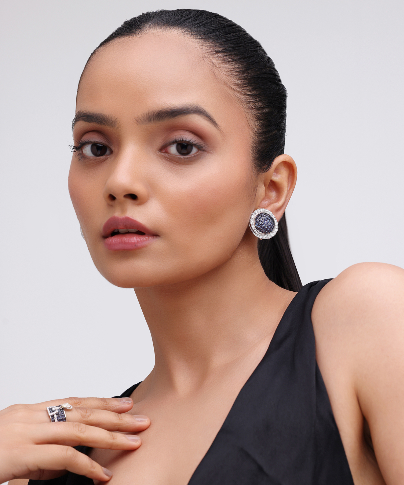 Prism Studs | AMARIS JEWELS | Fine Jewelry 