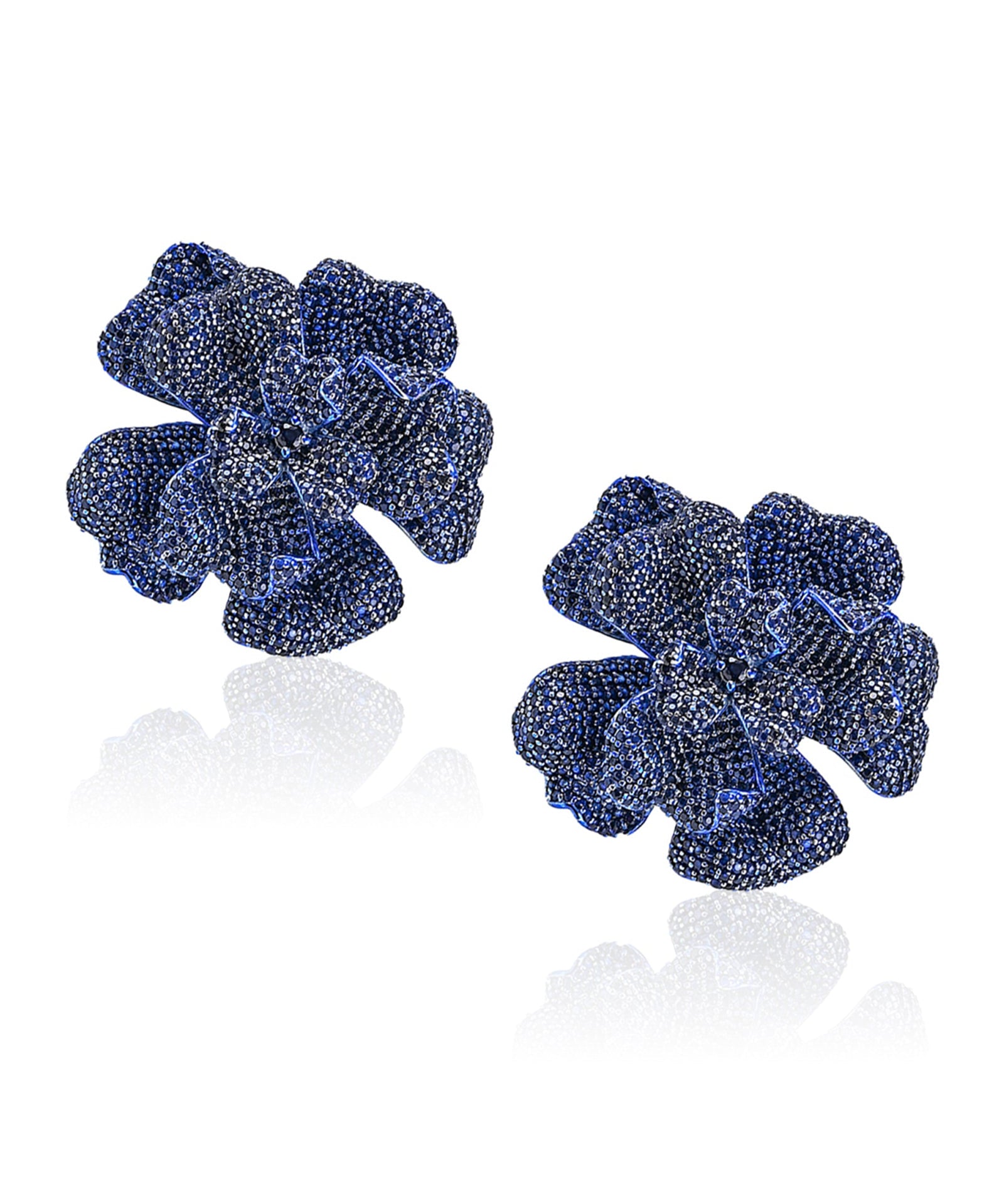 Rose de Bleu Studs | AMARIS JEWELS | Fine Jewelry 