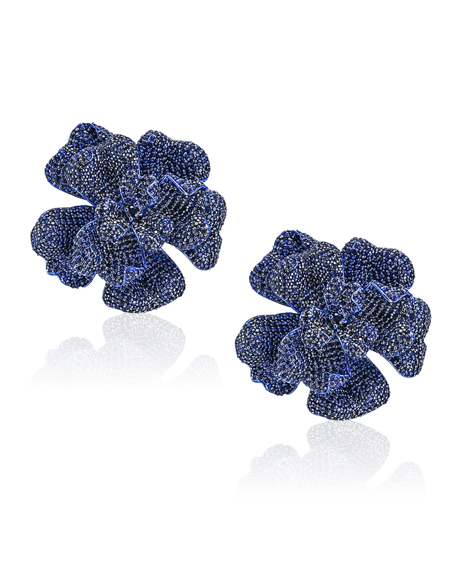 Rose de Bleu Studs | AMARIS JEWELS | Fine Jewelry 