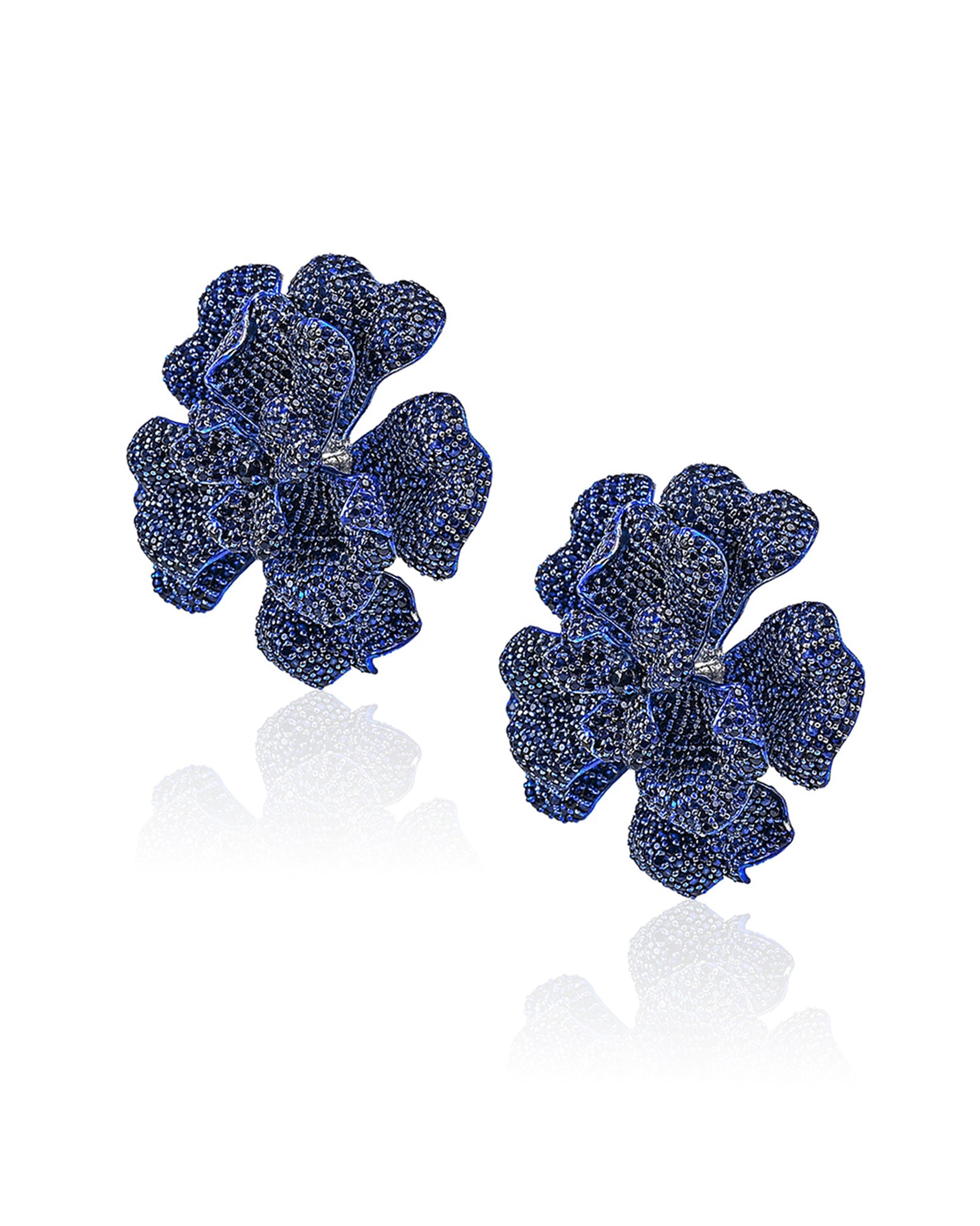 Rose de Bleu Studs | AMARIS JEWELS | Fine Jewelry 