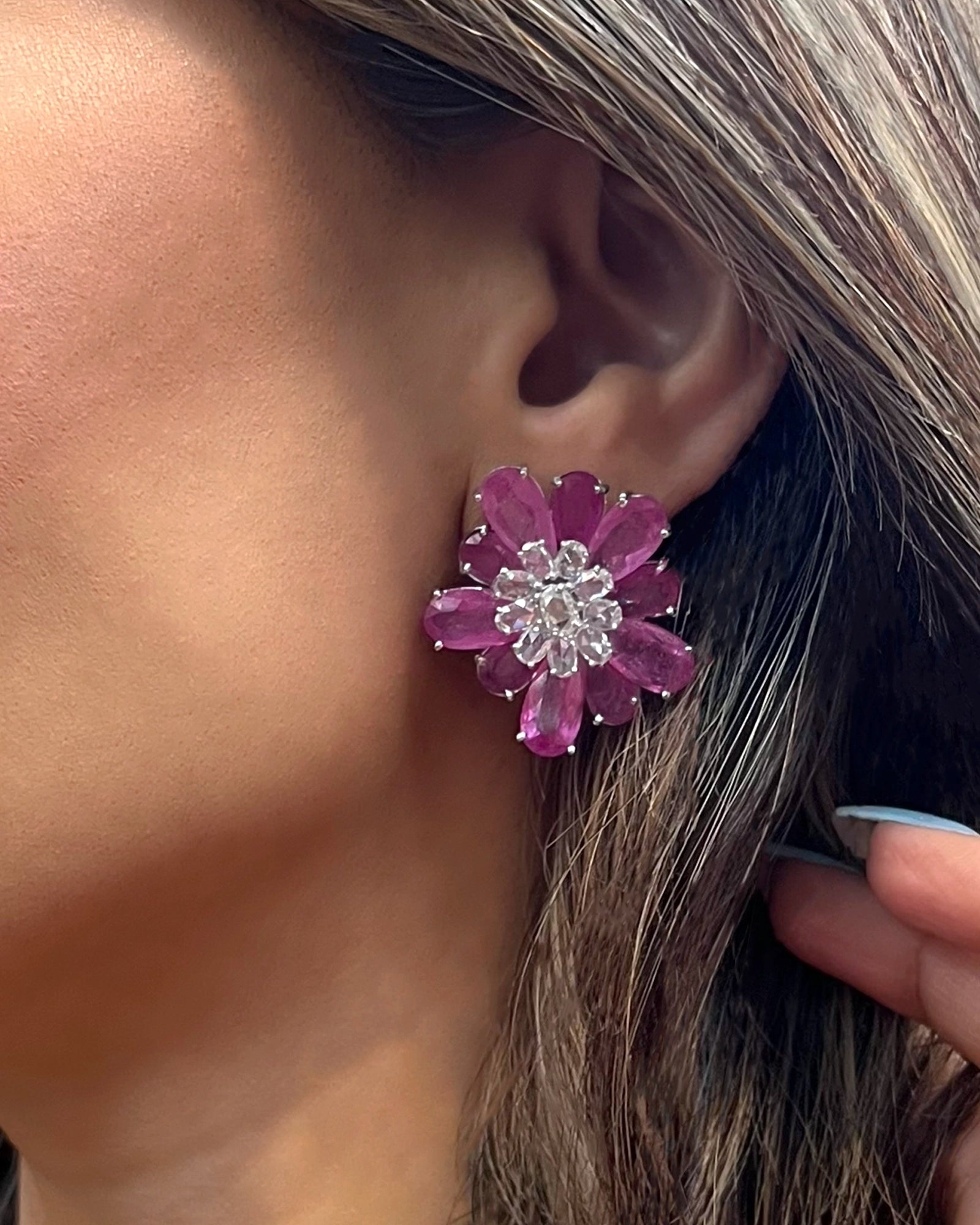Ruby Daisy Earrings | AMARIS JEWELS | Fine Jewelry 