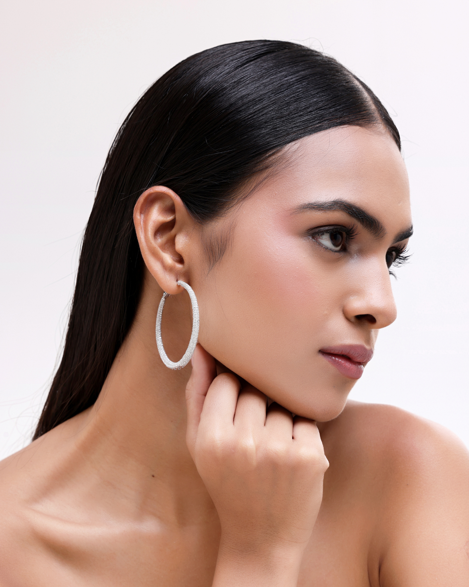 Run The World Hoops | AMARIS JEWELS | Fine Jewelry 