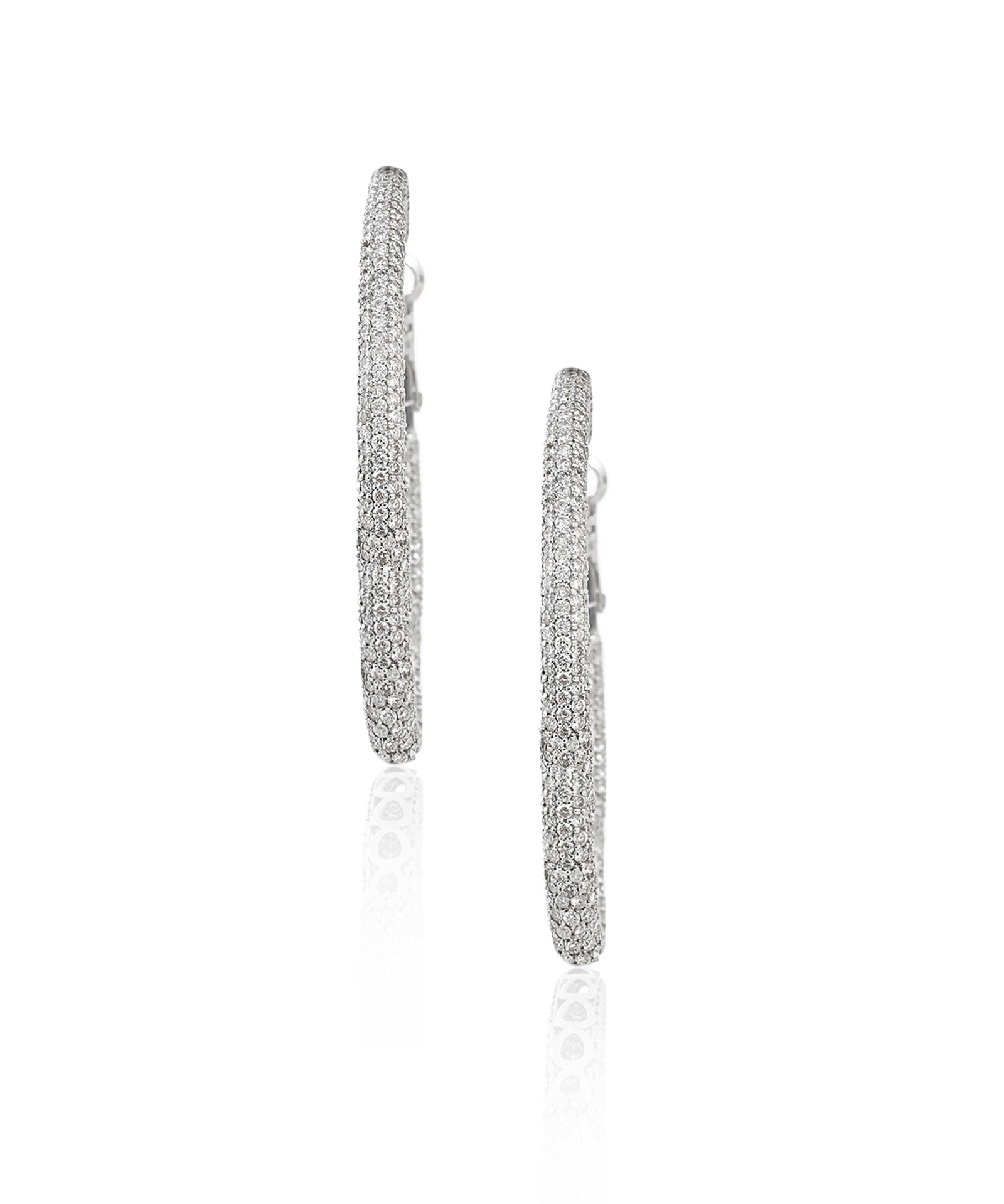 Run The World Hoops | AMARIS JEWELS | Fine Jewelry 