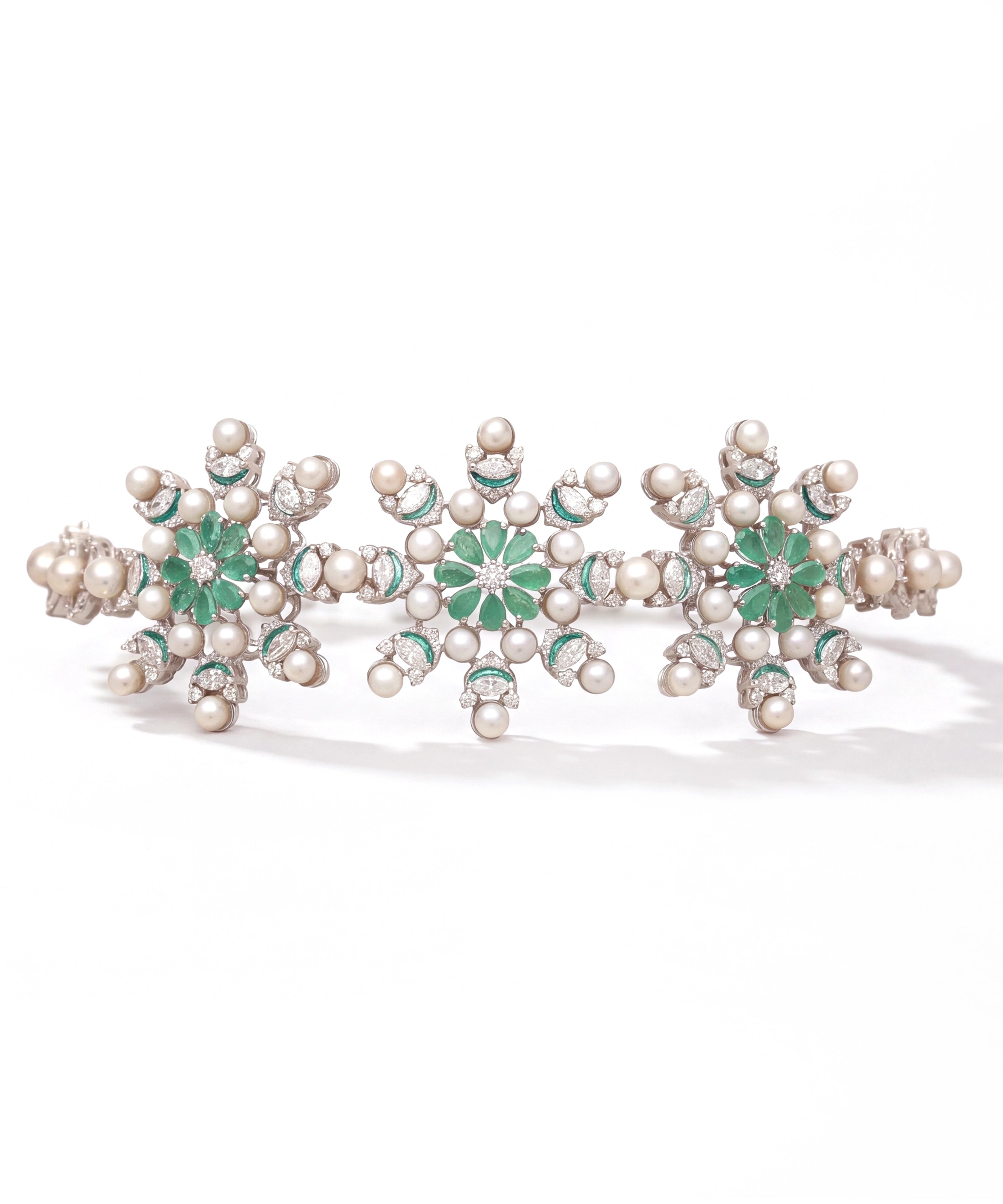 Snowflake-Choker.webp