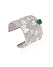 Starburst Emerald Cuff | AMARIS JEWELS | Fine Jewelry 