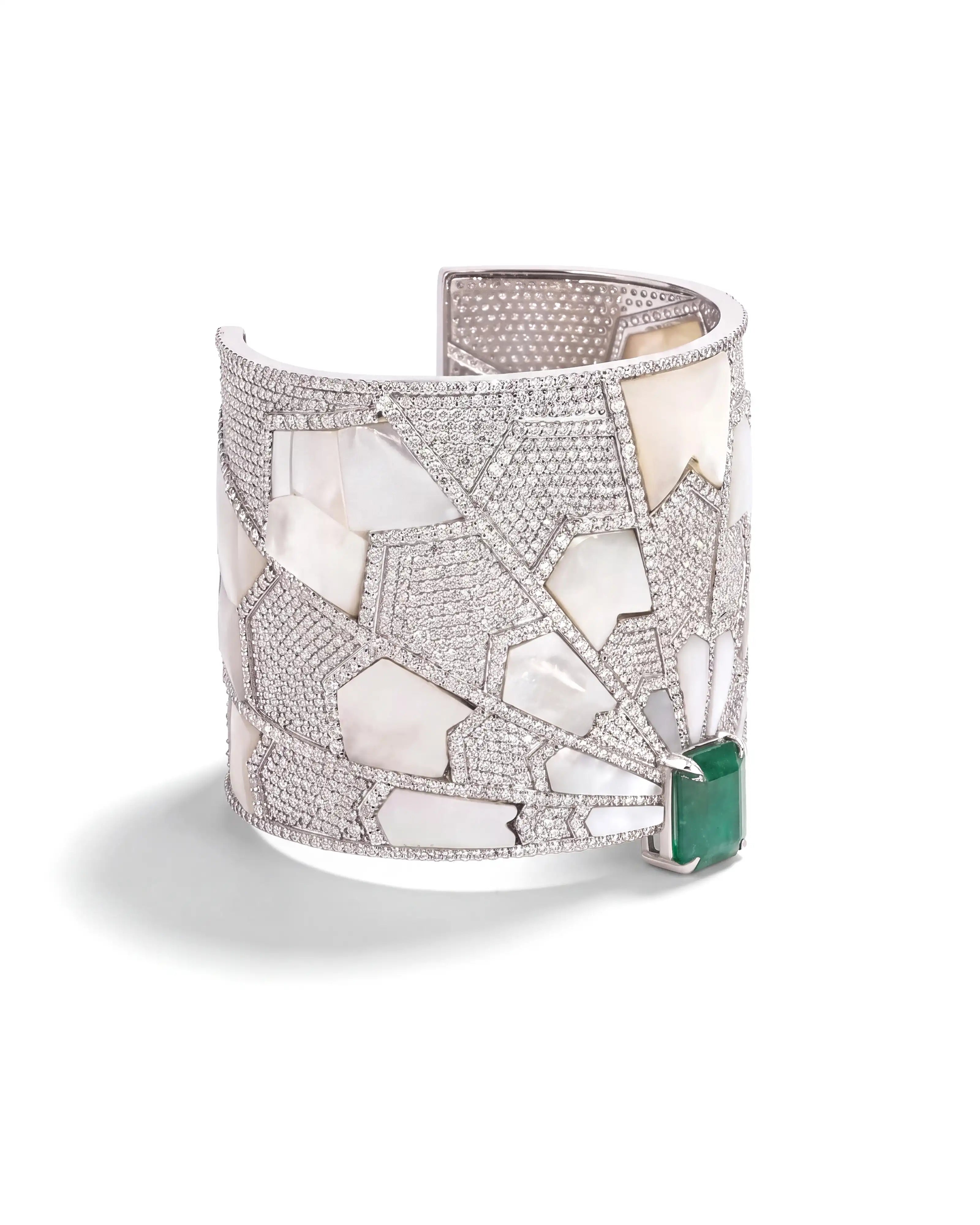Starburst Emerald Cuff | AMARIS JEWELS | Fine Jewelry