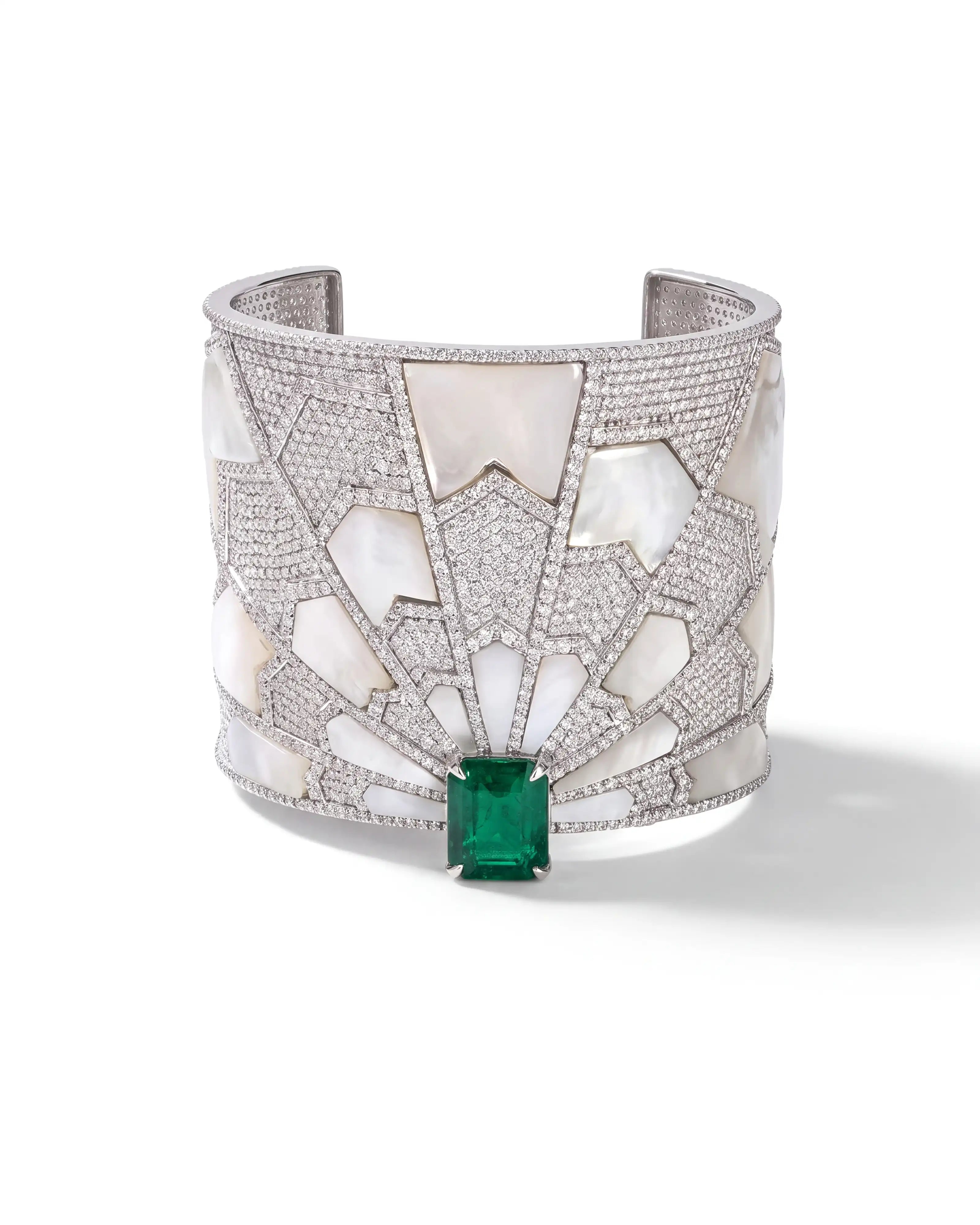 Starburst Emerald Cuff | AMARIS JEWELS | Fine Jewelry
