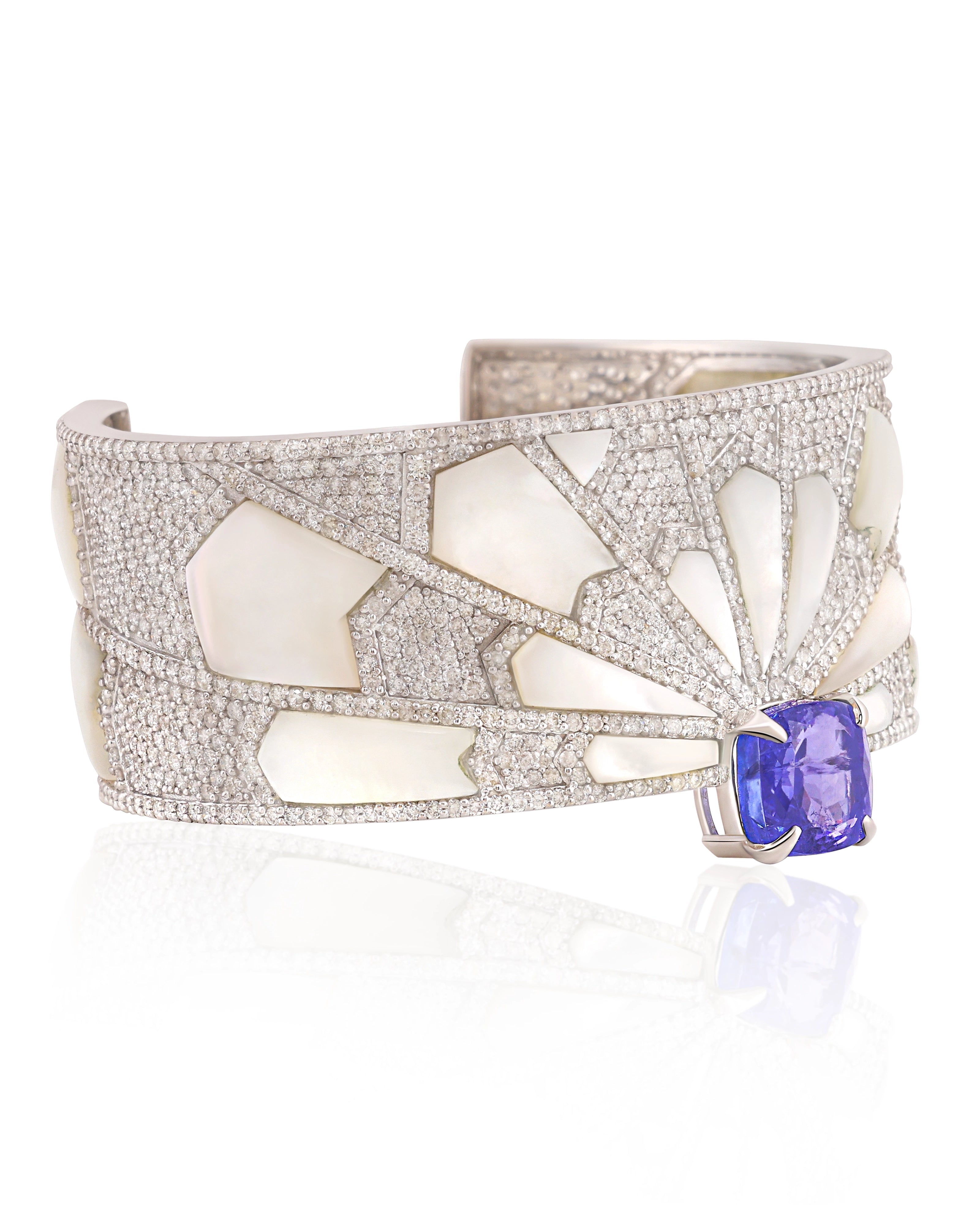 Starbust Tanzanite Cuff (Slim) | AMARIS JEWELS | Fine Jewelry