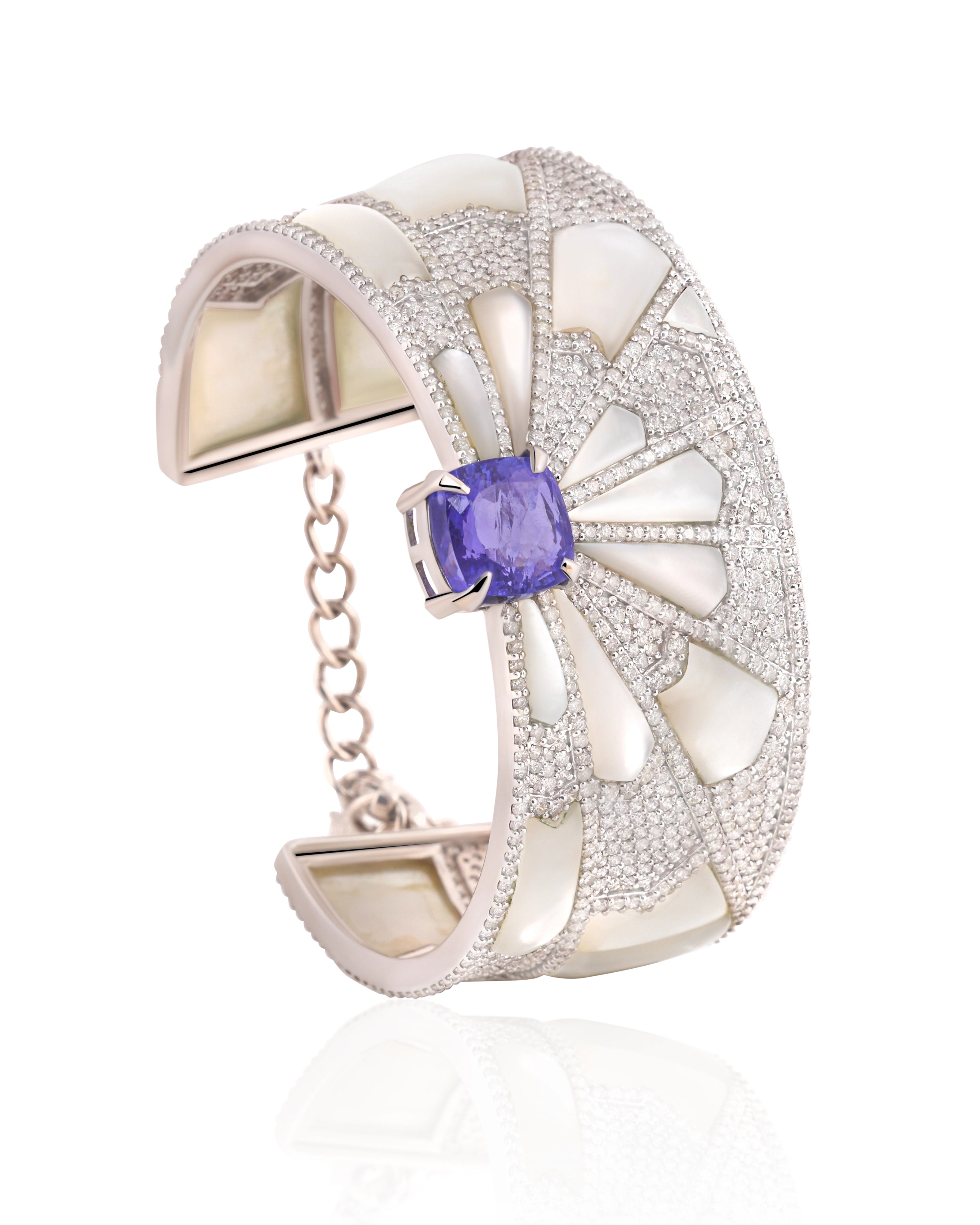 Starbust Tanzanite Cuff (Slim) | AMARIS JEWELS | Fine Jewelry