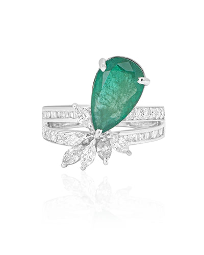 Stargazer Emerald Ring