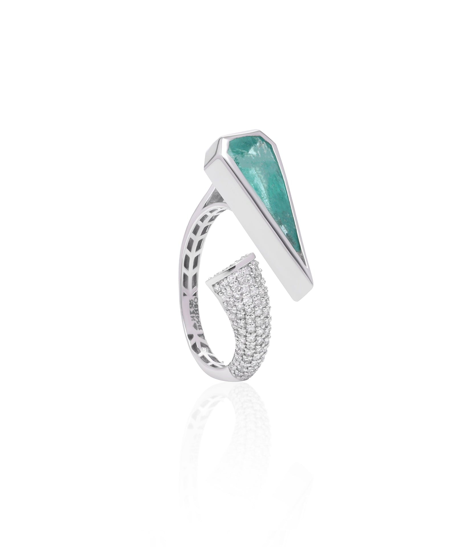 Strike Up Ring | AMARIS JEWELS | Fine Jewelry 