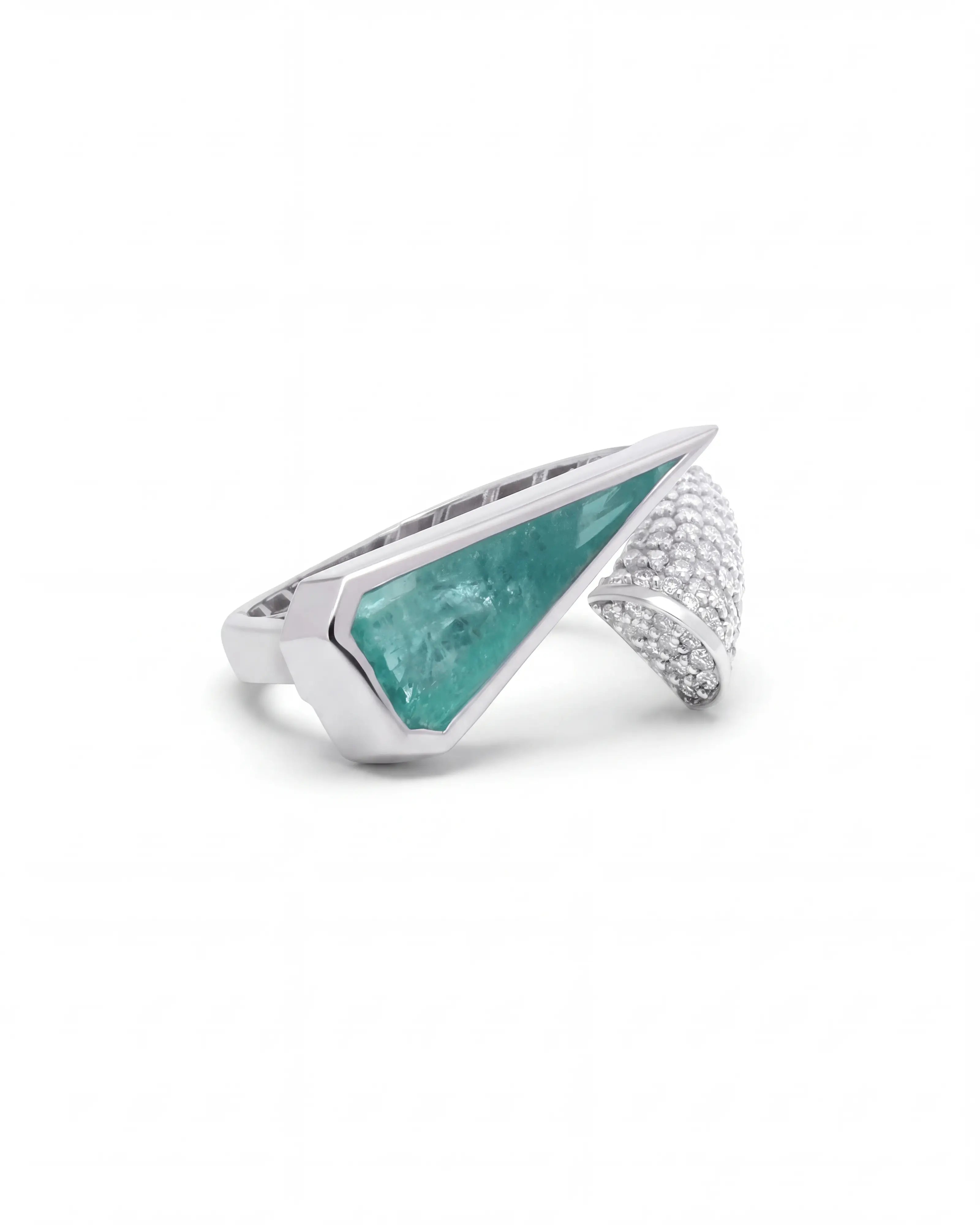 Strike Up Ring | AMARIS JEWELS | Fine Jewelry