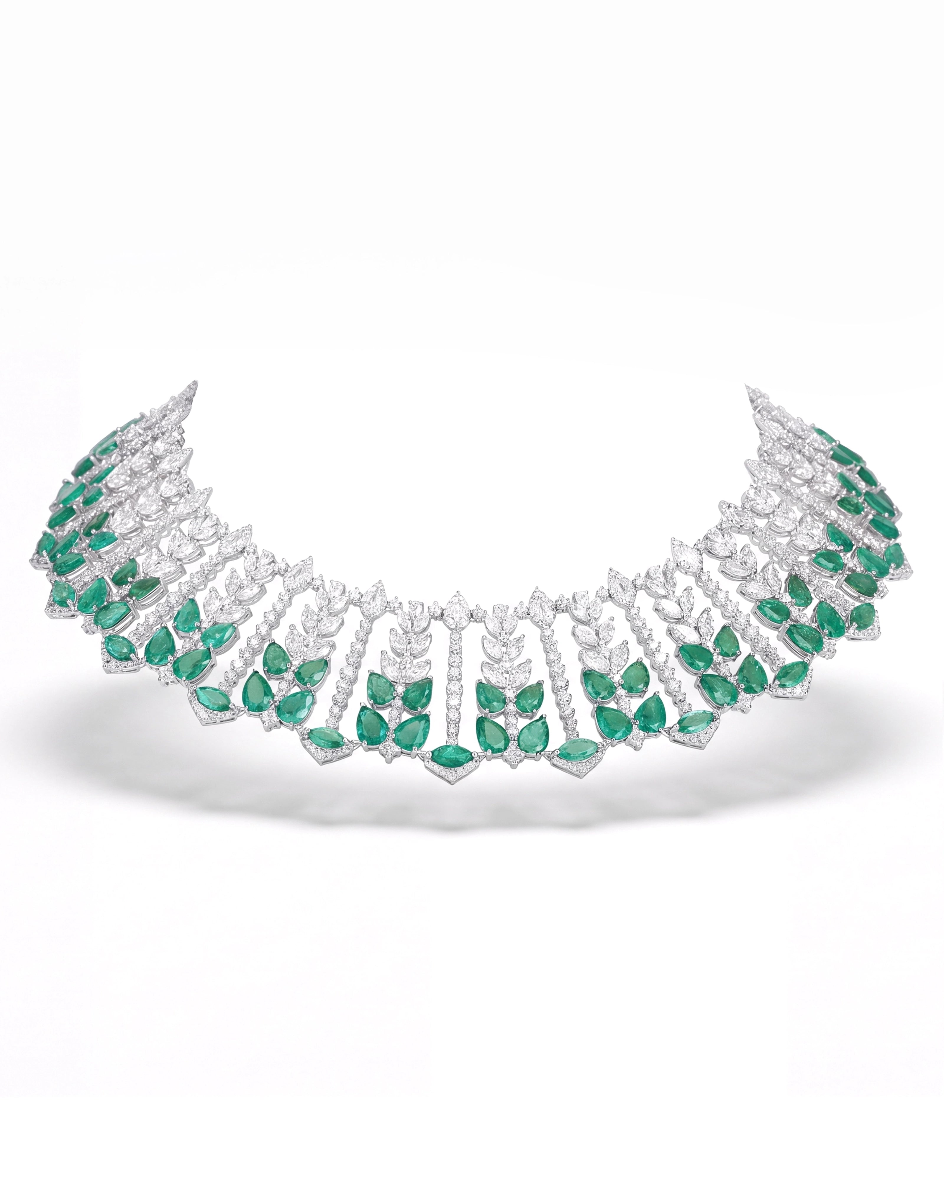 Sunburst Emerald Necklace | AMARIS JEWELS | Fine Jewelry