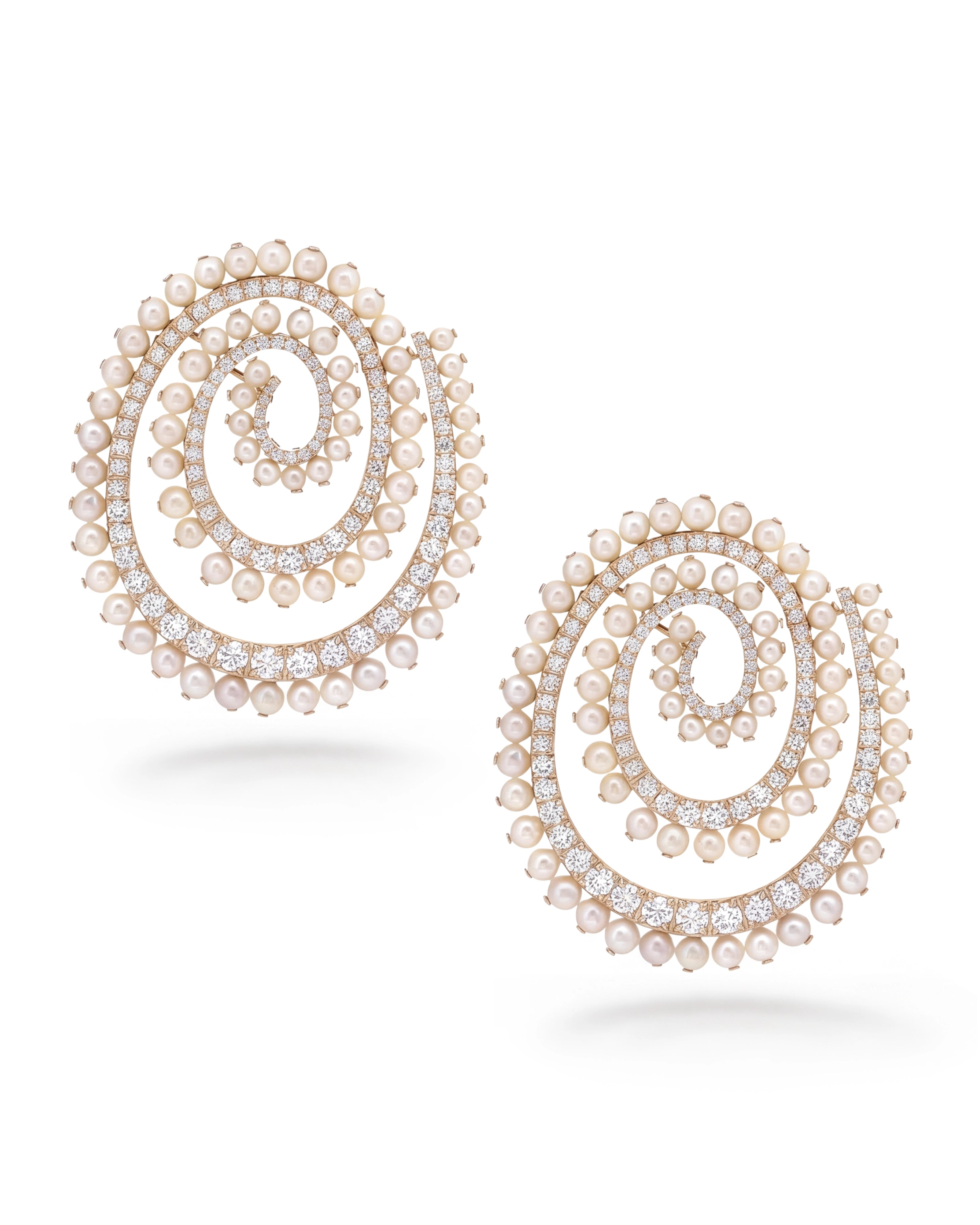 Swirl Effect Earrings | AMARIS JEWELS | Fine Jewelry