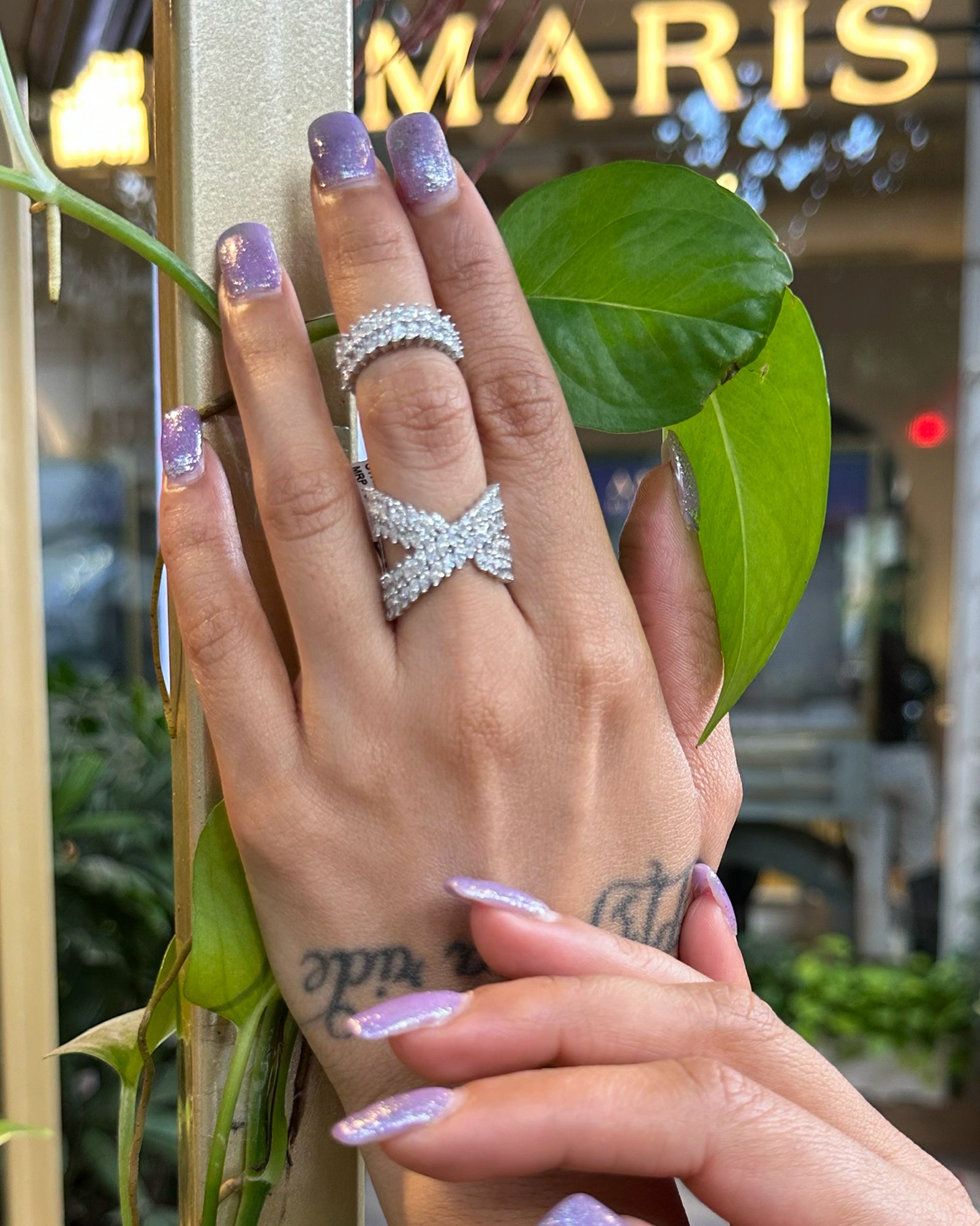 Swish Cross Diamond Ring | AMARIS JEWELS | Fine Jewelry 