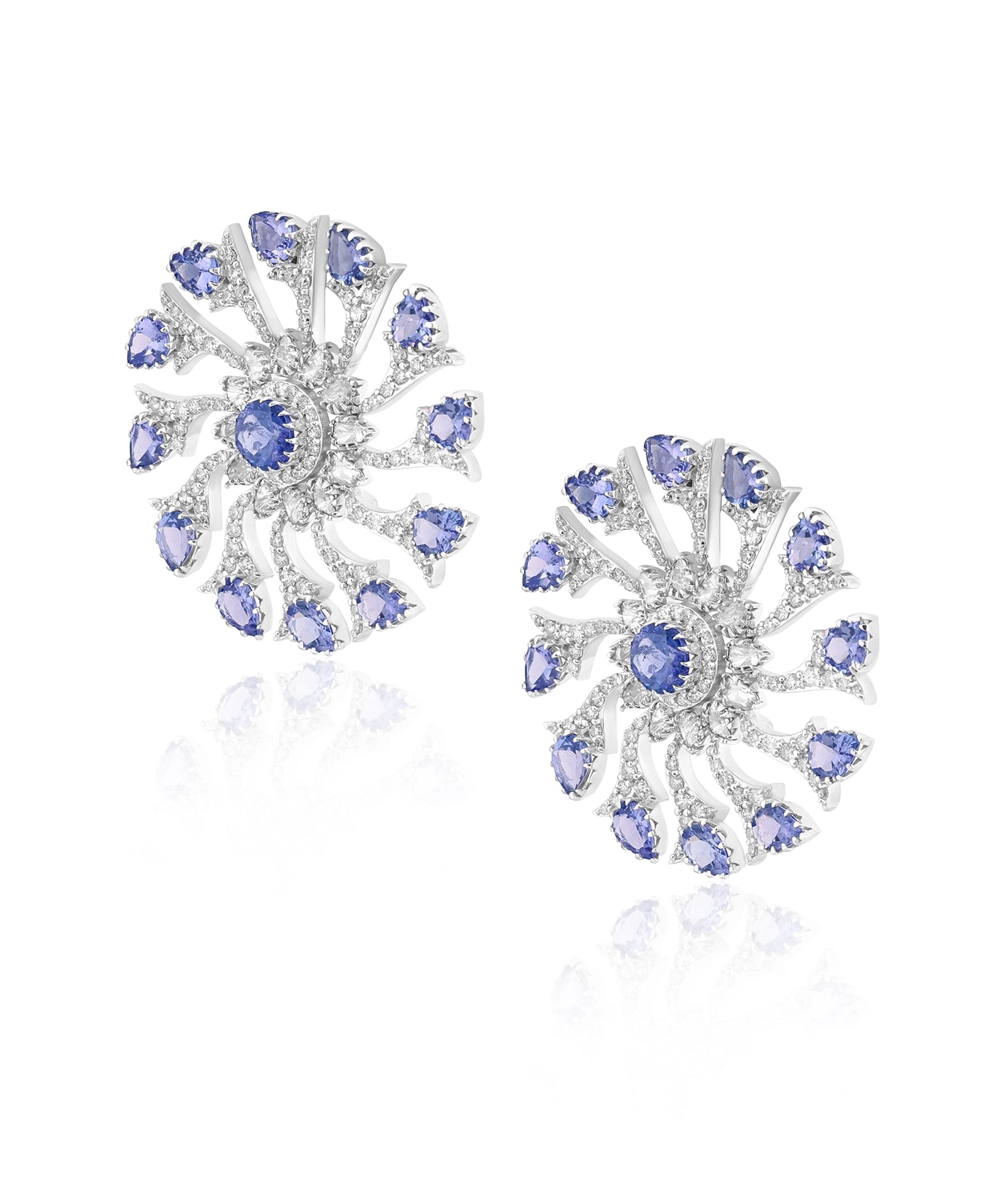 Tanzanite Bloom Earrings | AMARIS JEWELS | Fine Jewelry 