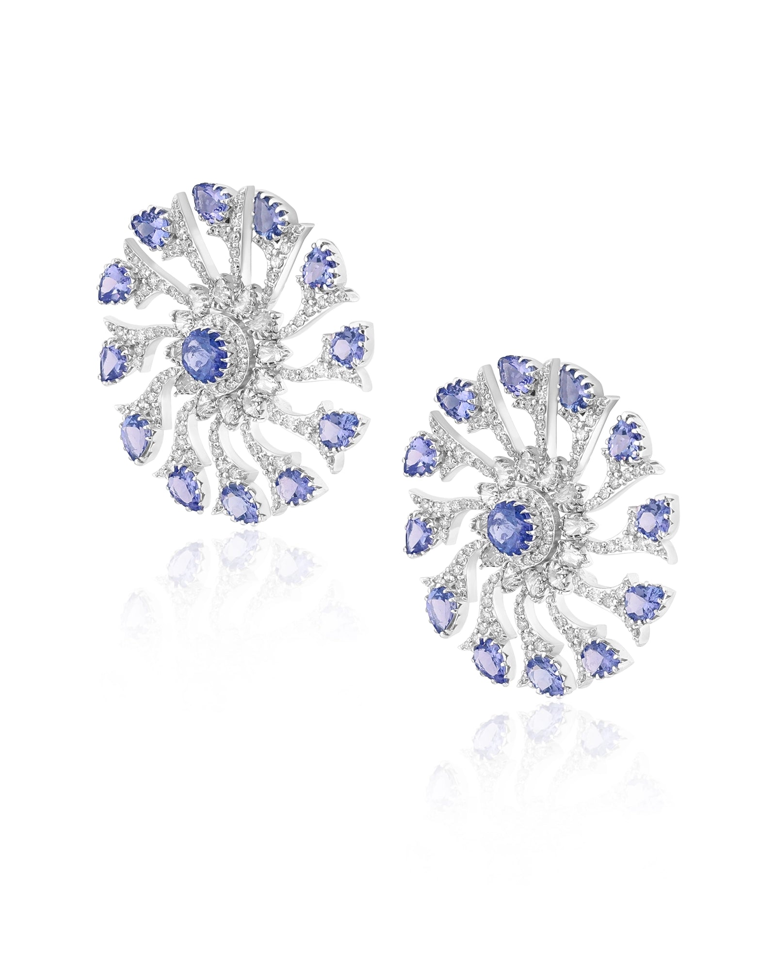 Tanzanite Bloom Earrings | AMARIS JEWELS | Fine Jewelry 