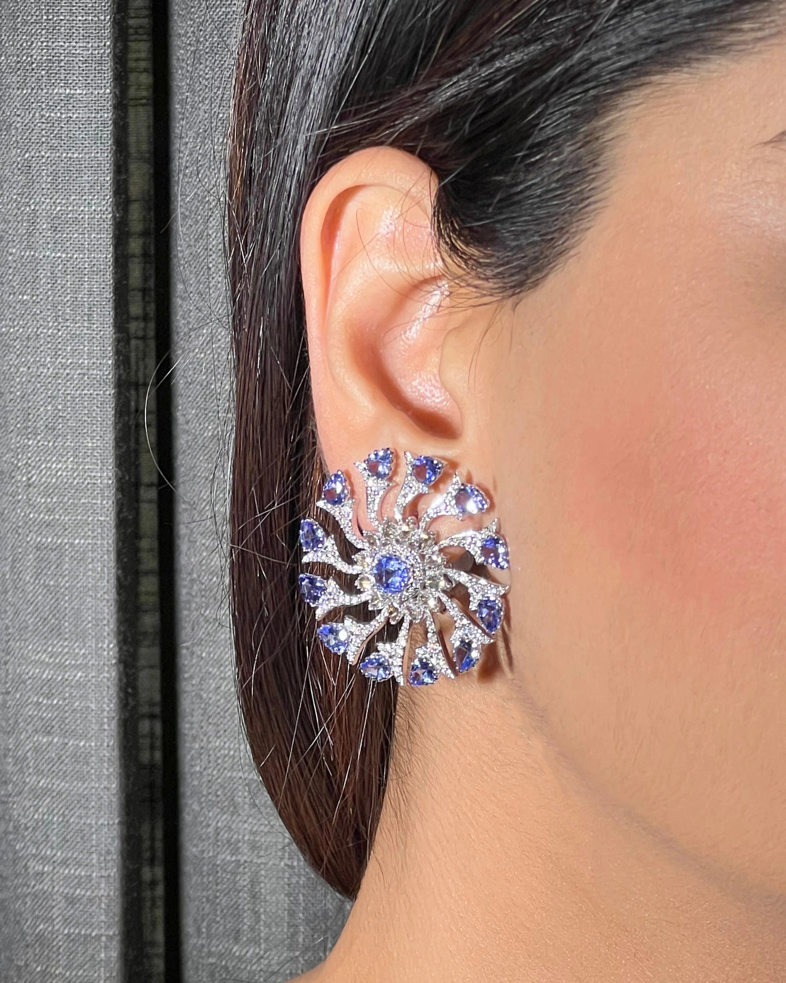 Tanzanite Bloom Earrings | AMARIS JEWELS | Fine Jewelry 