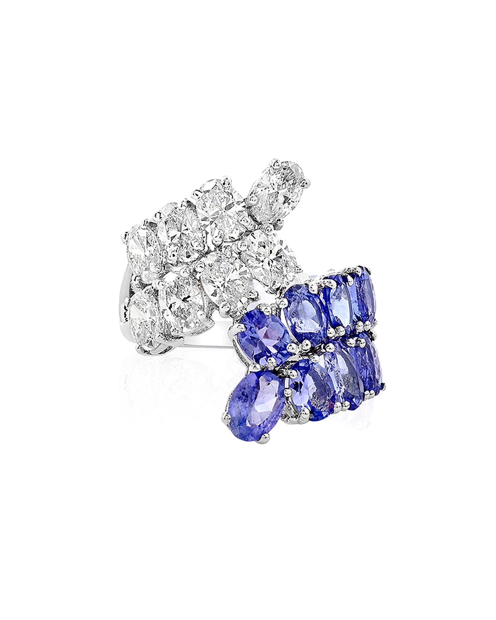 Tanzanite Blossom Ring | AMARIS JEWELS | Fine Jewelry 