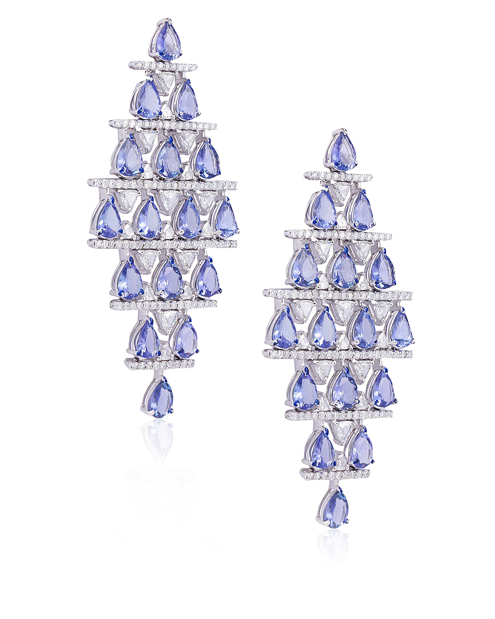 Tanzanite Calling Earrings | AMARIS JEWELS | Fine Jewelry 