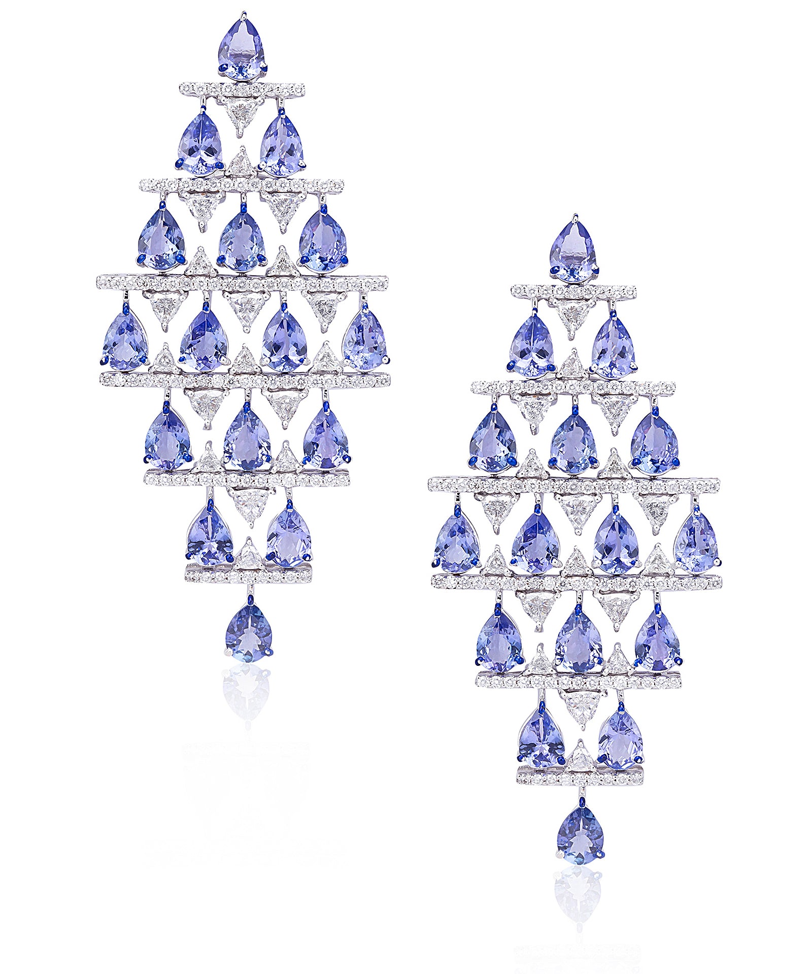 Tanzanite Calling Earrings | AMARIS JEWELS | Fine Jewelry 