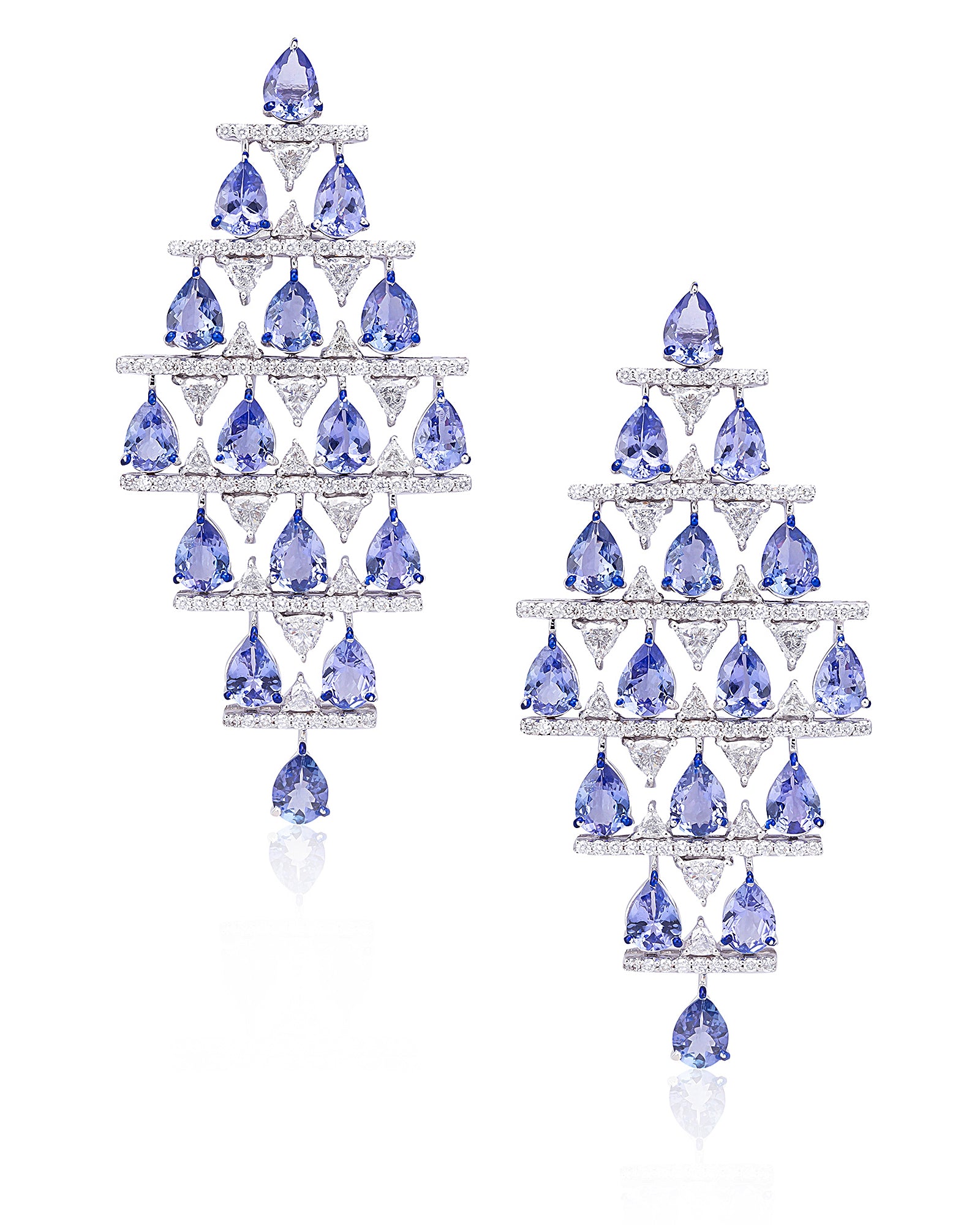 Tanzanite Calling Earrings | AMARIS JEWELS | Fine Jewelry 