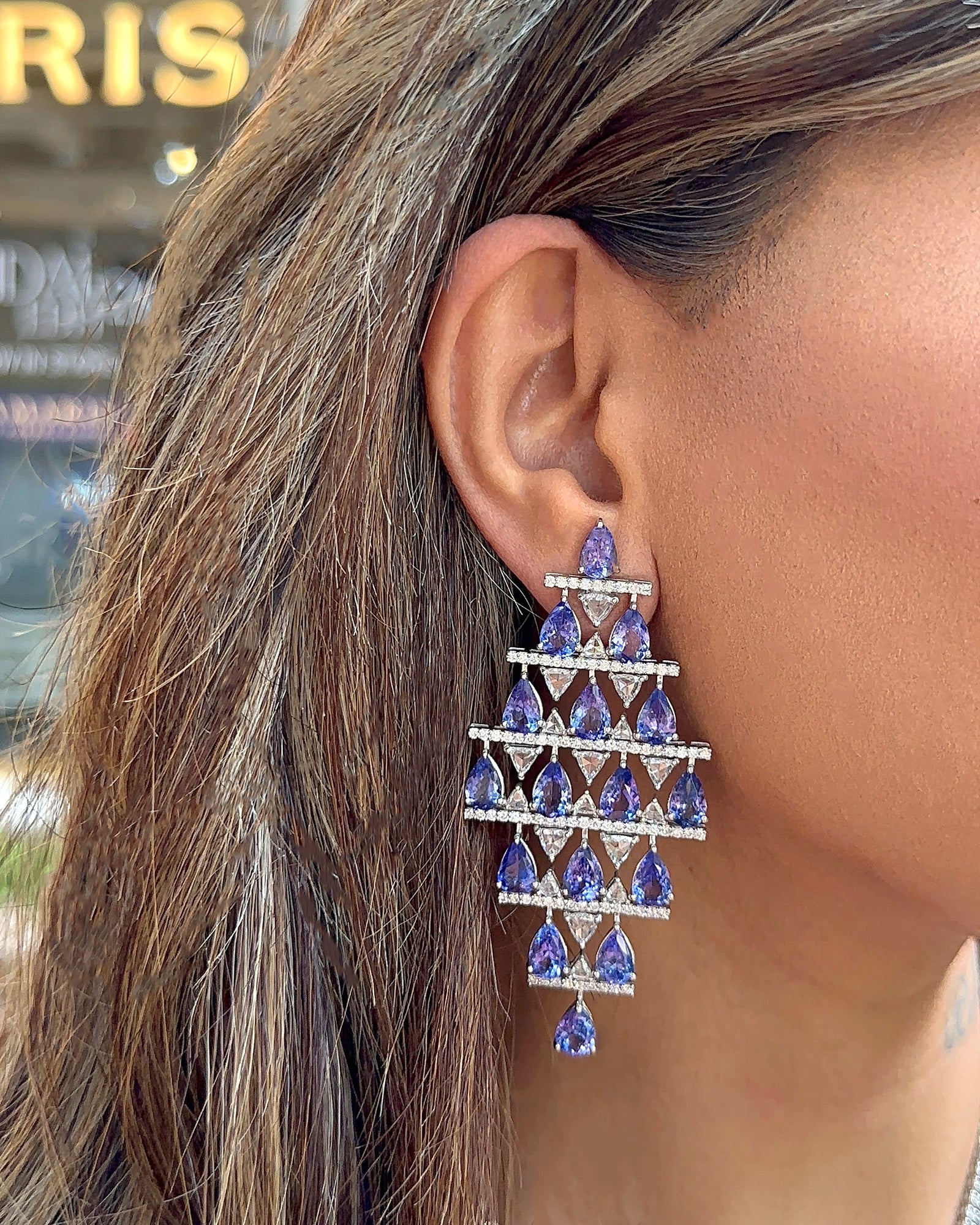 Tanzanite Calling Earrings | AMARIS JEWELS | Fine Jewelry 
