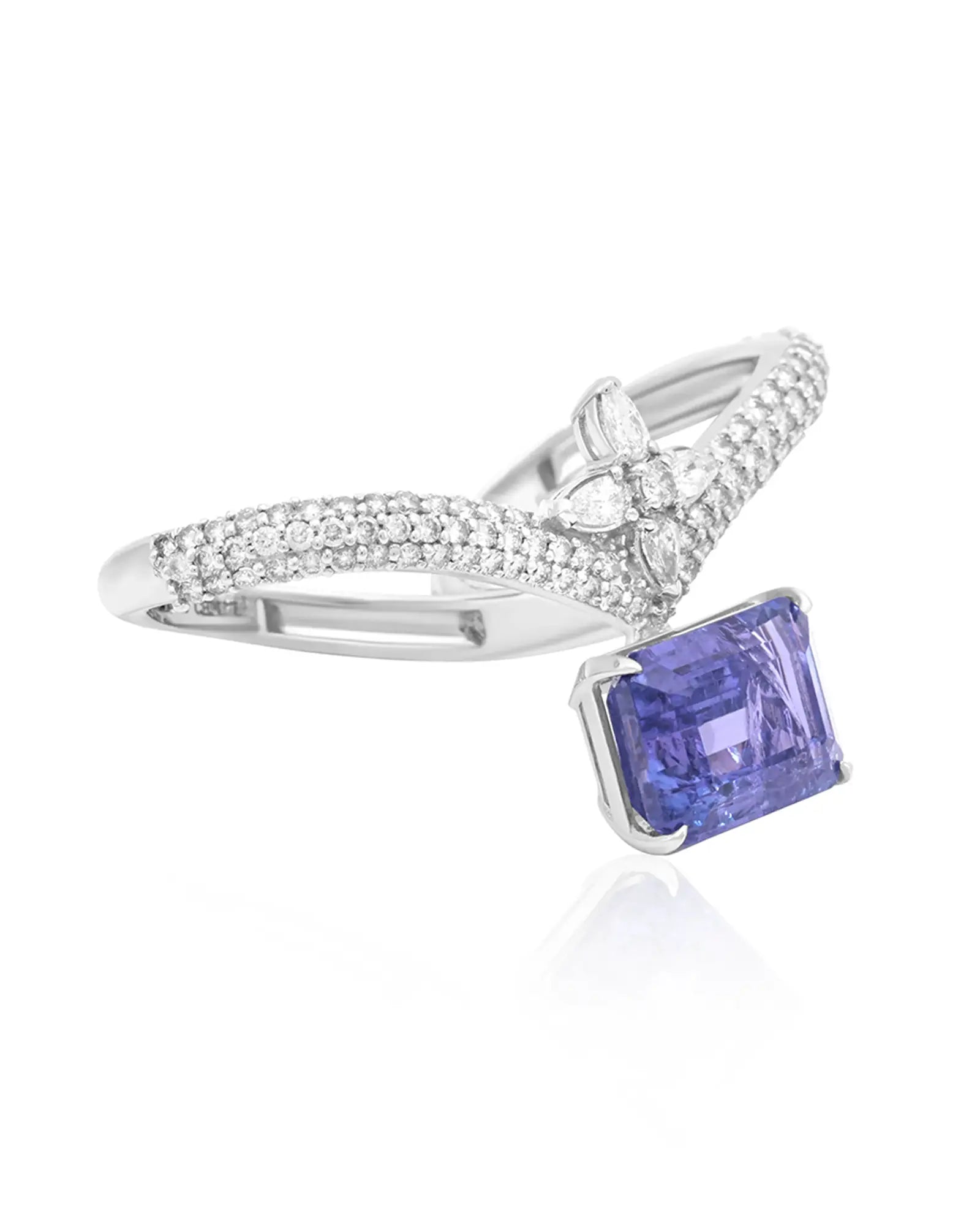 Tanzanite Drop Ring | AMARIS JEWELS | Fine Jewelry 