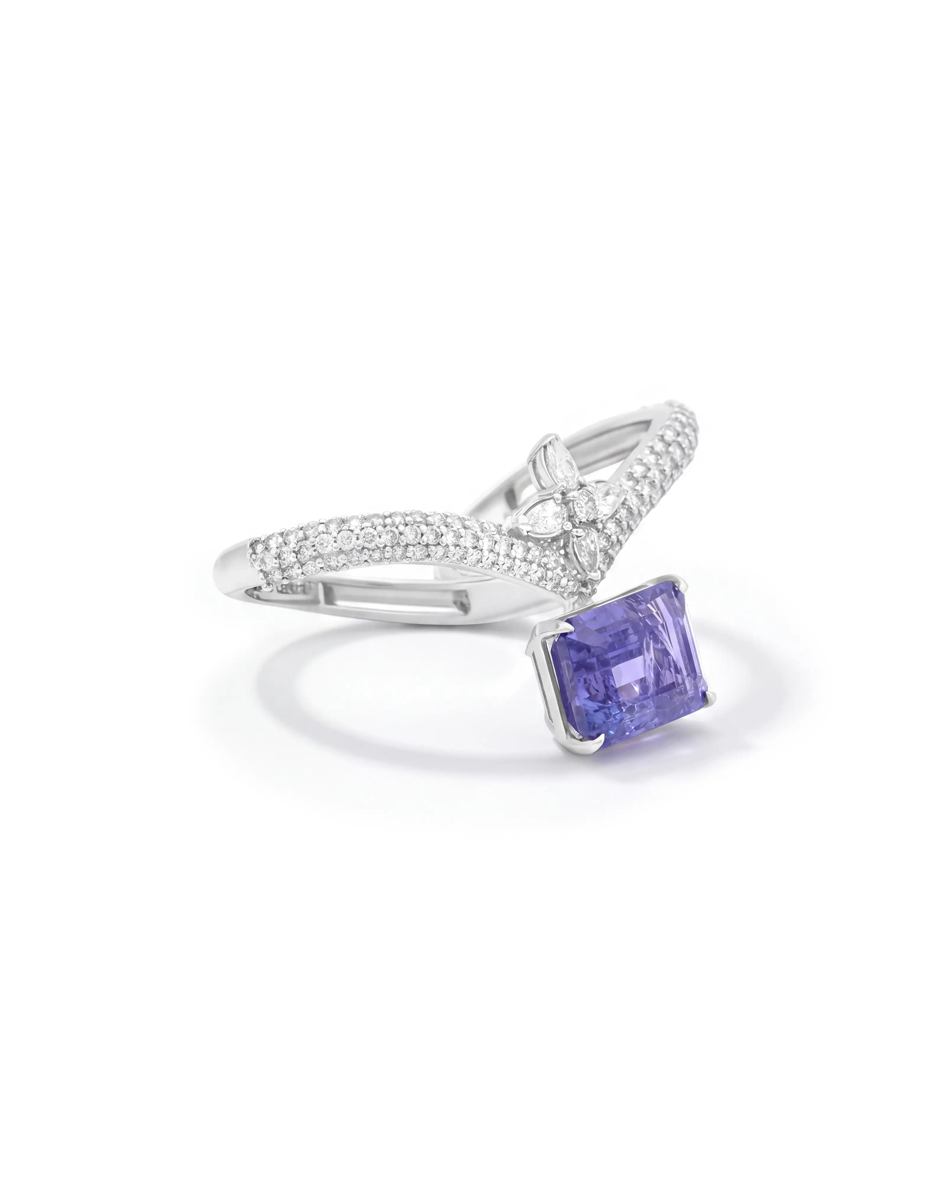 Tanzanite Drop Ring | AMARIS JEWELS | Fine Jewelry
