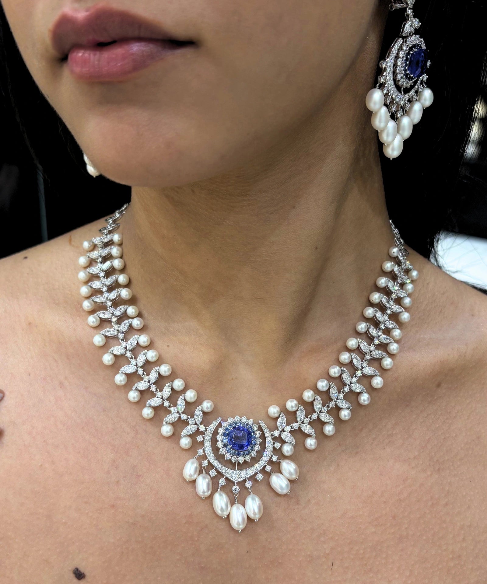 Tanzanite Eclipse Necklace | AMARIS JEWELS | Fine Jewelry 