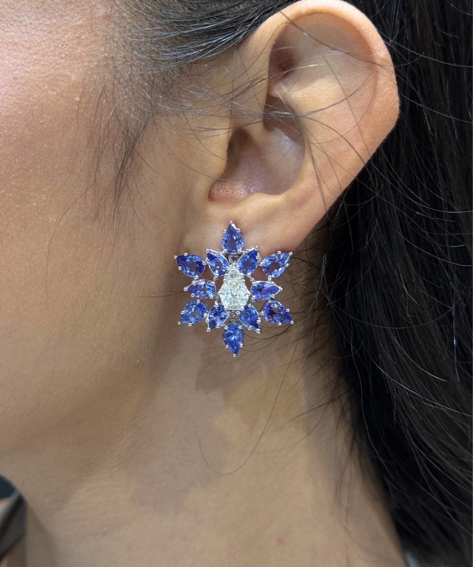 Tanzanite Star Earrings | AMARIS JEWELS | Fine Jewelry 