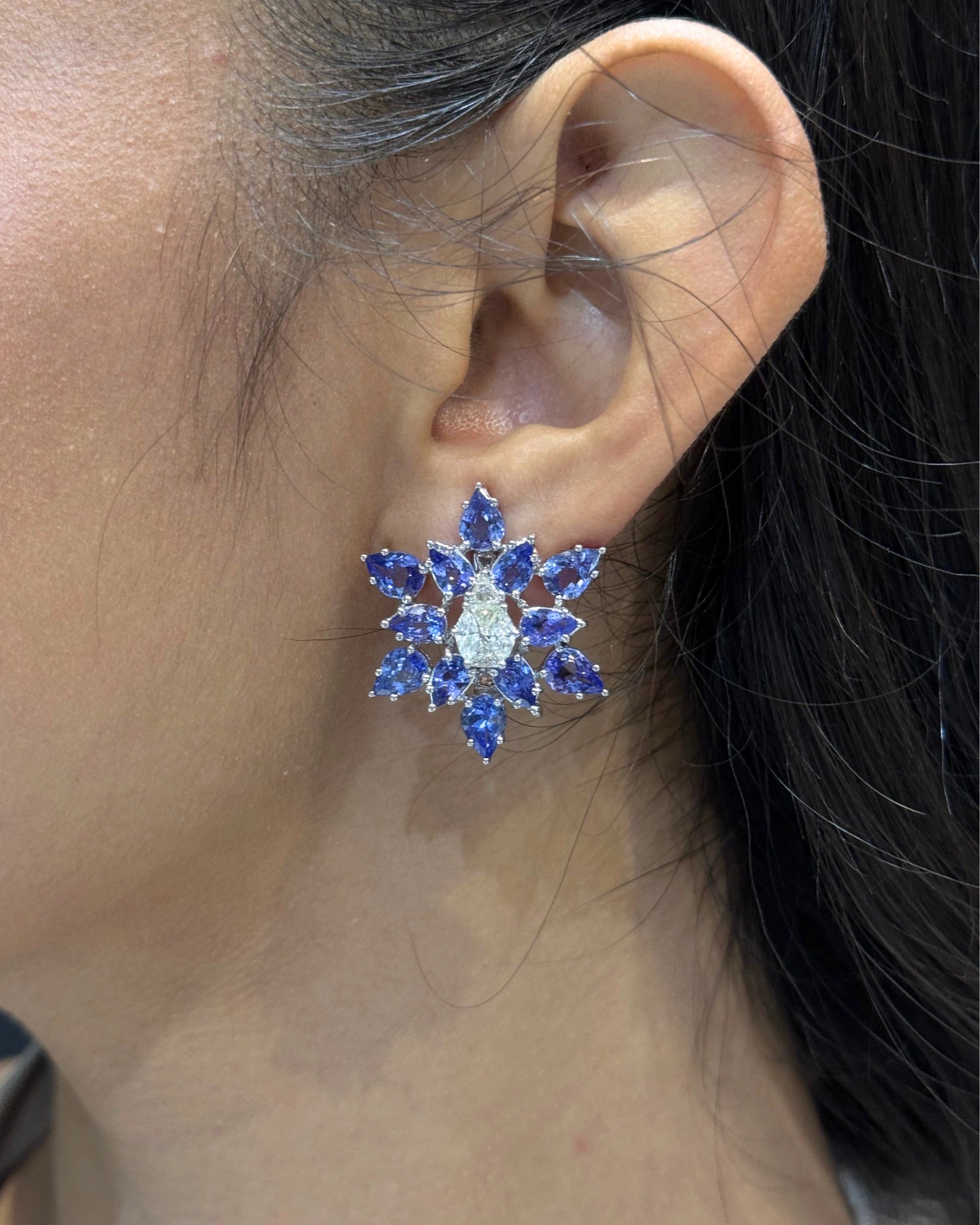 Tanzanite Star Earrings | AMARIS JEWELS | Fine Jewelry 