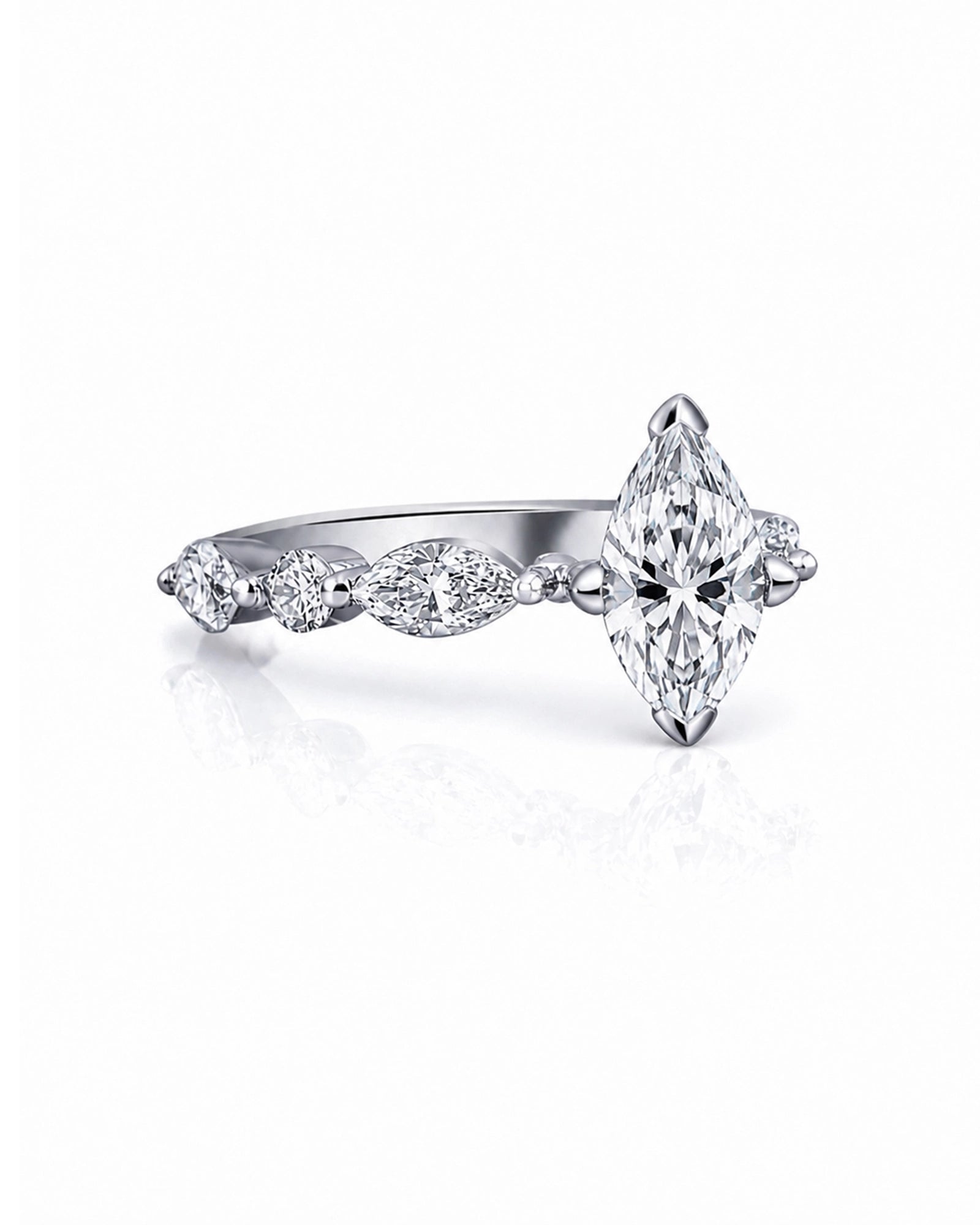 The Bijou Ring | AMARIS JEWELS | Fine Jewelry 