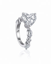 The Bijou Ring | AMARIS JEWELS | Fine Jewelry 