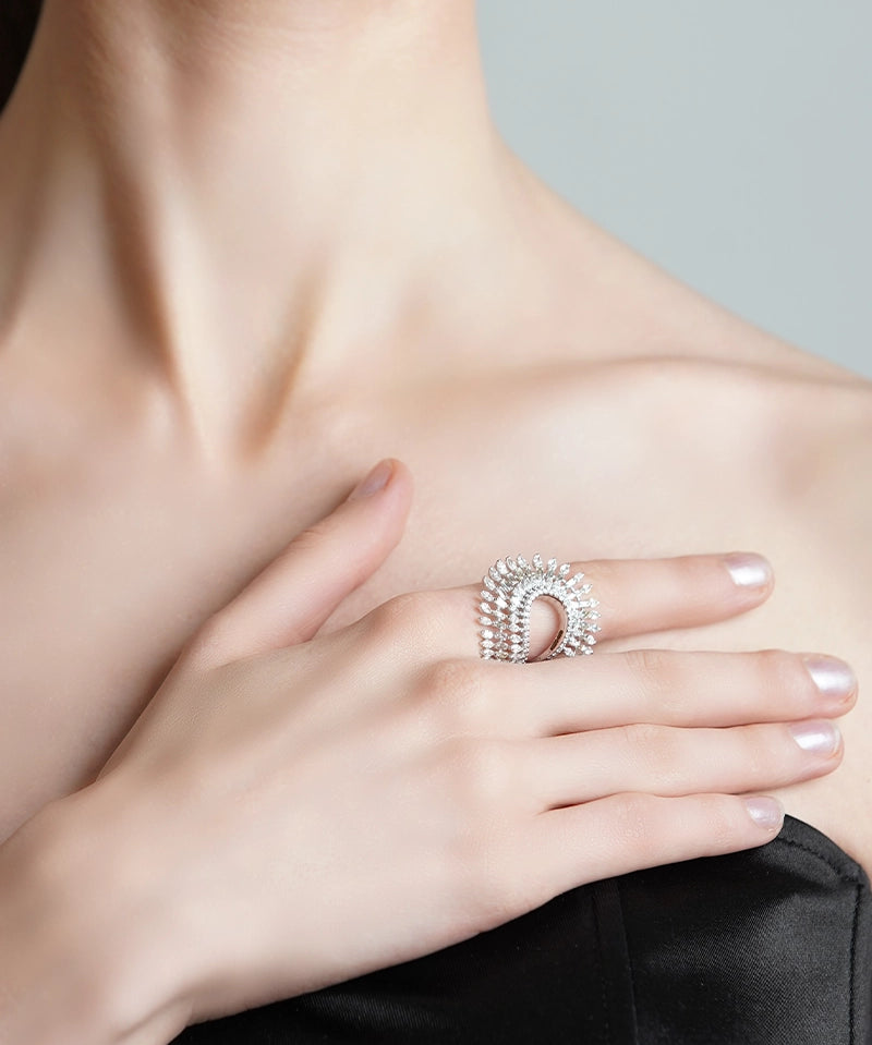 The Crescent Ring | AMARIS JEWELS | Fine Jewelry 