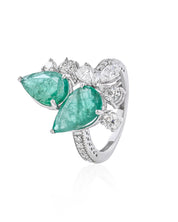 The Emerald Act Ring | AMARIS JEWELS | Fine Jewelry 