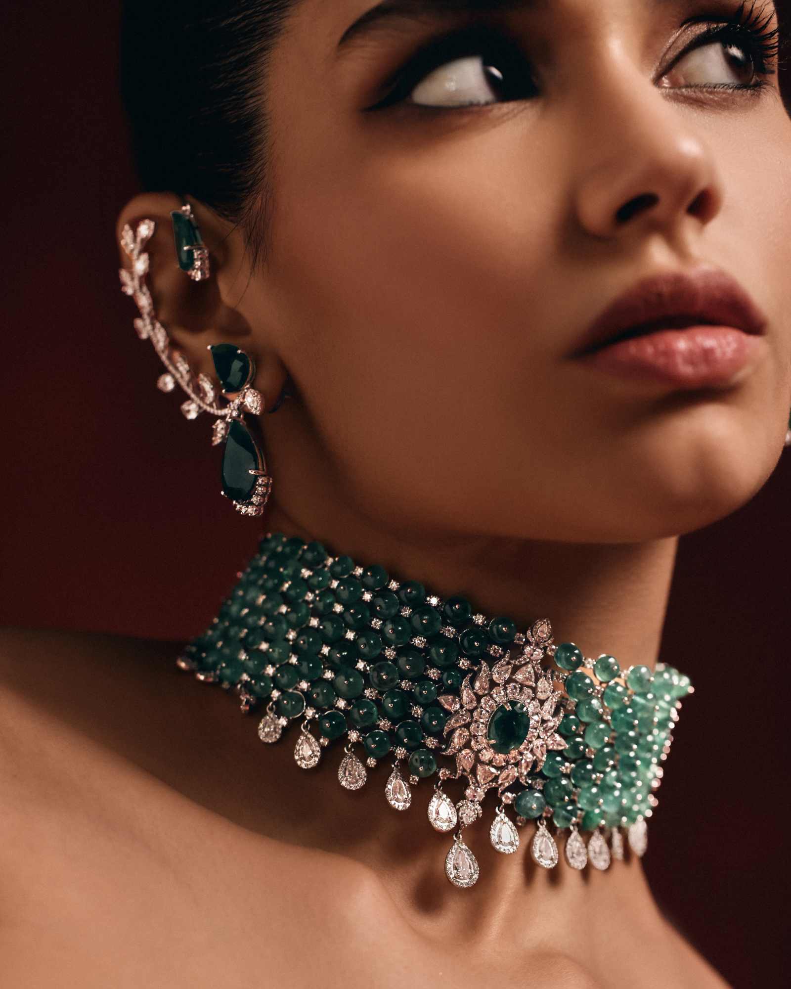 The Emerald Grip Choker | AMARIS JEWELS | Fine Jewelry 