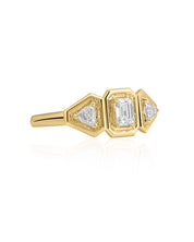 The Pause Ring | AMARIS JEWELS | Fine Jewelry