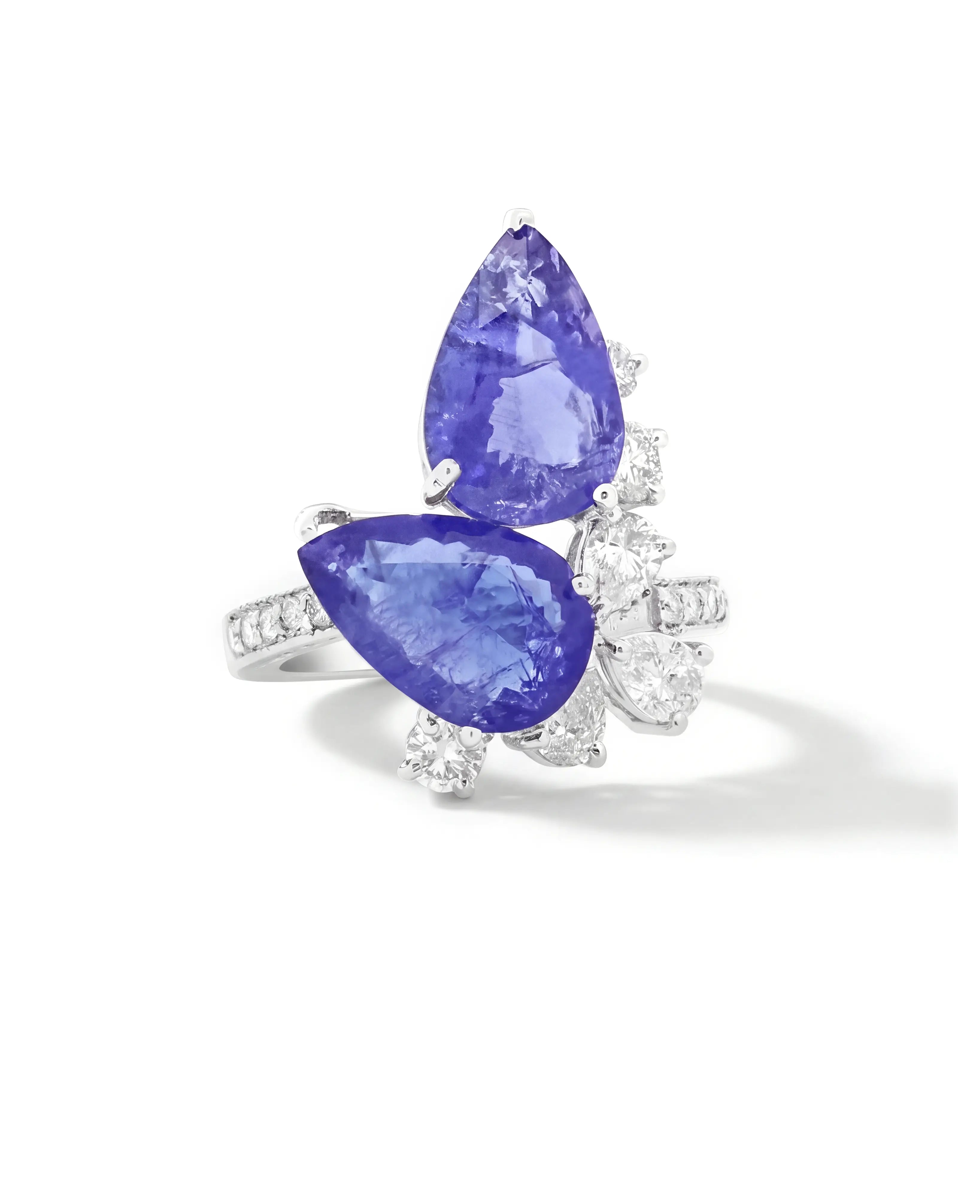 The Tanzanite Act Ring | AMARIS JEWELS | Fine Jewelry
