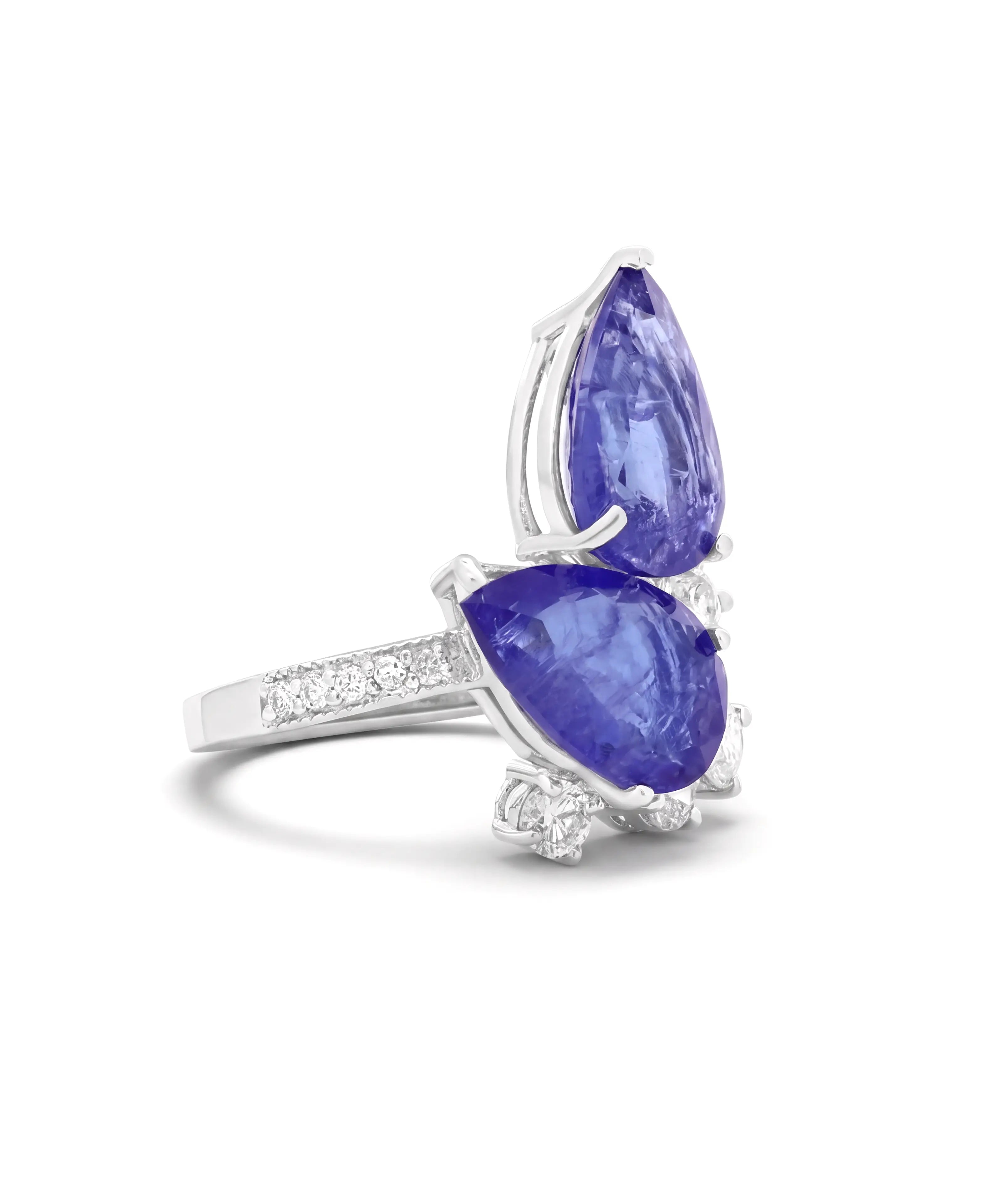 The Tanzanite Act Ring | AMARIS JEWELS | Fine Jewelry